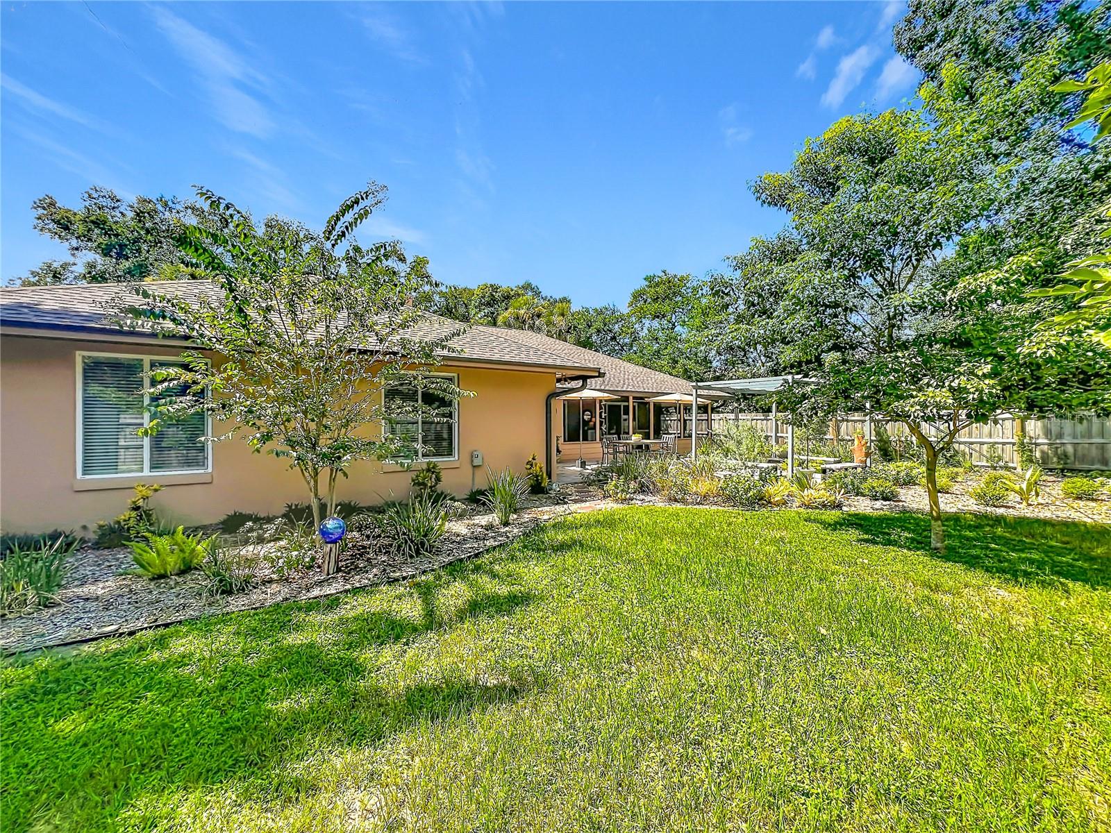 124 Trafalgar Pl Property Photo 36