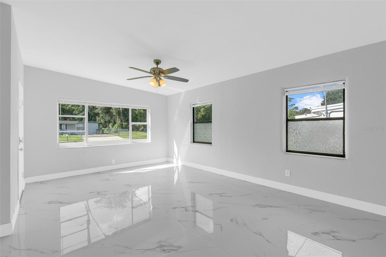 11513 Churchill St Property Photo 12
