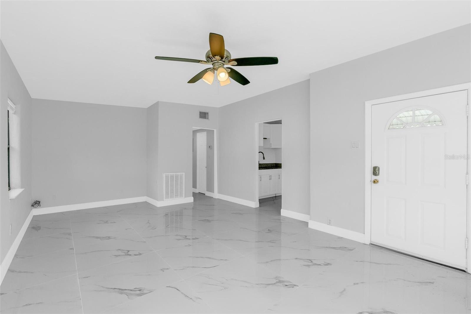 11513 Churchill St Property Photo 14