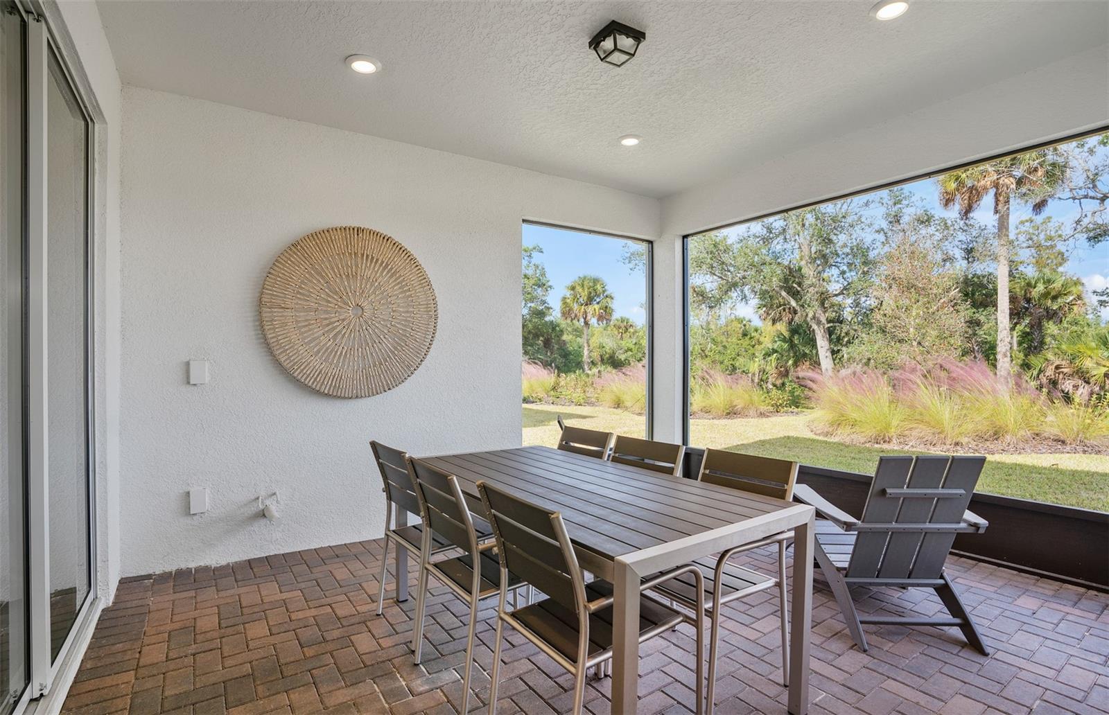 2189 Mossy Vine Avenue Property Photo 25