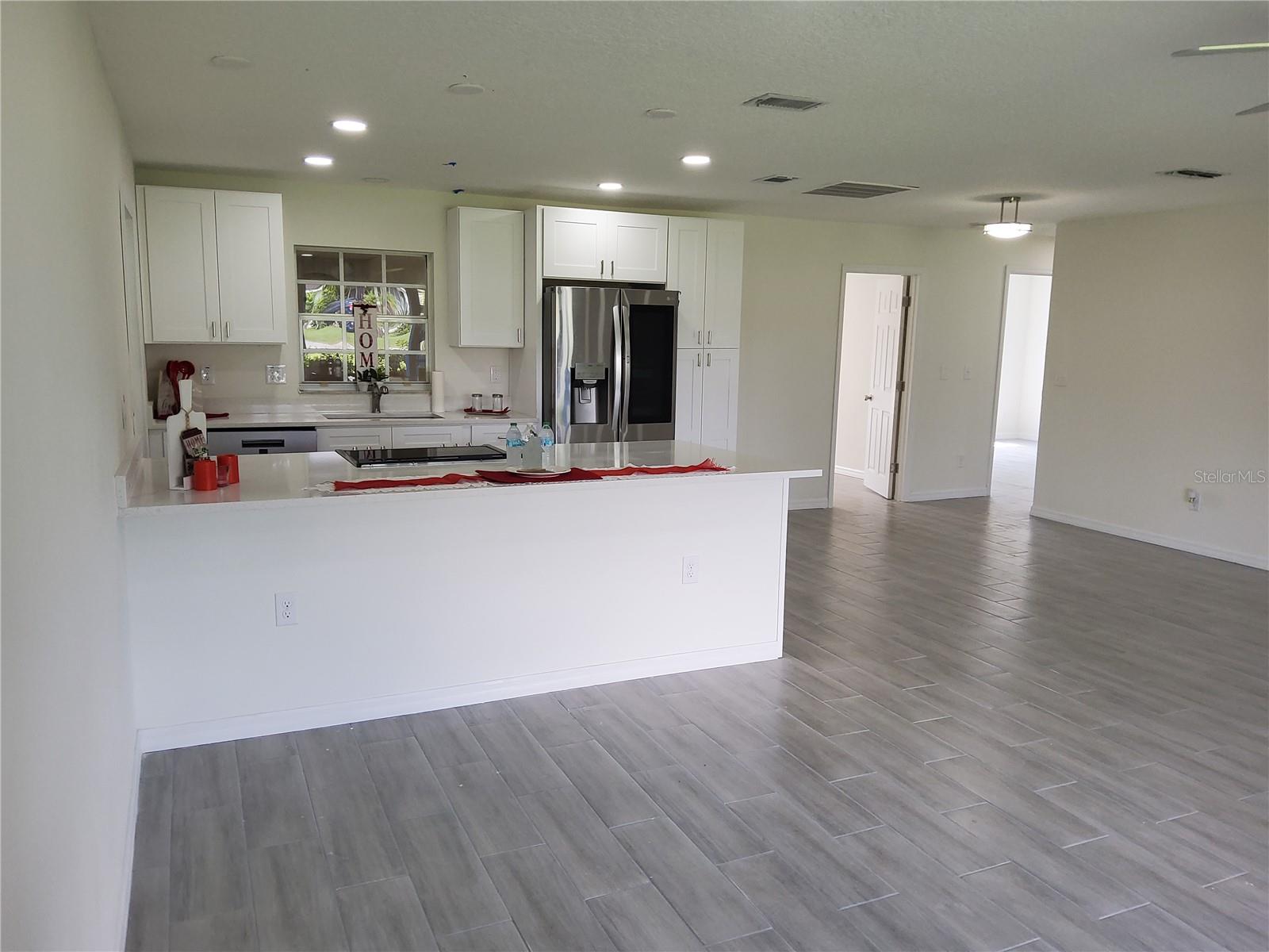 9441 Bahia Rd Property Photo 3