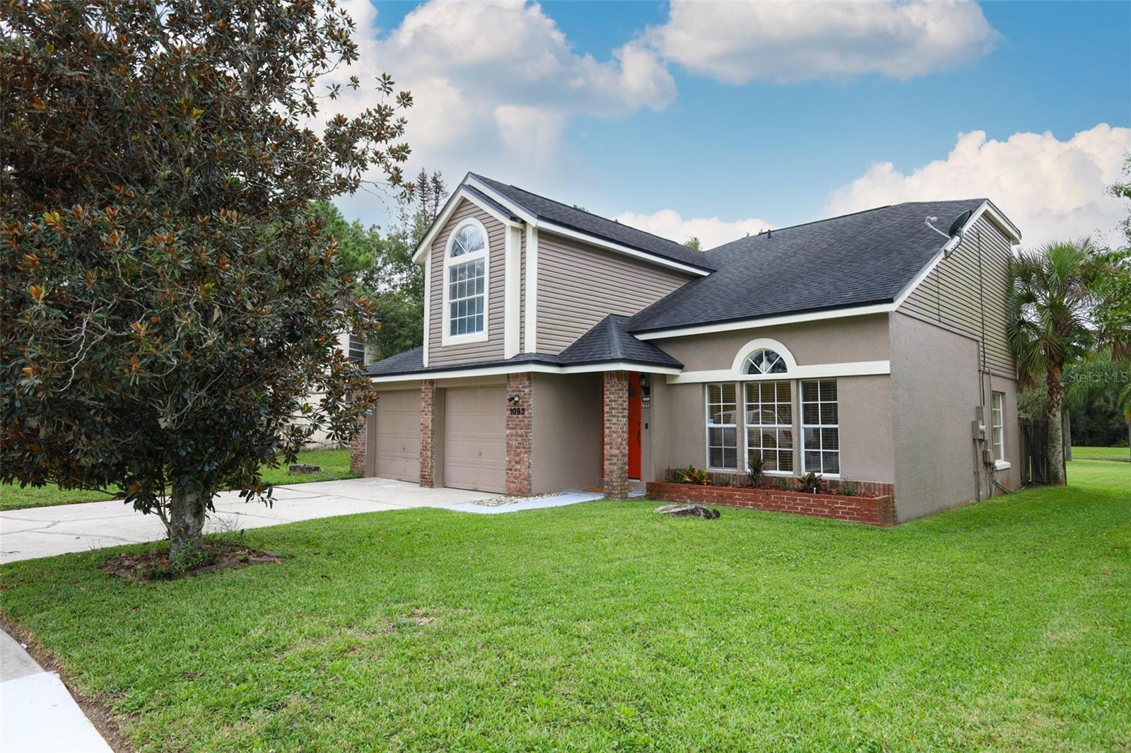 1093 Kelly Creek Cir Property Photo 1