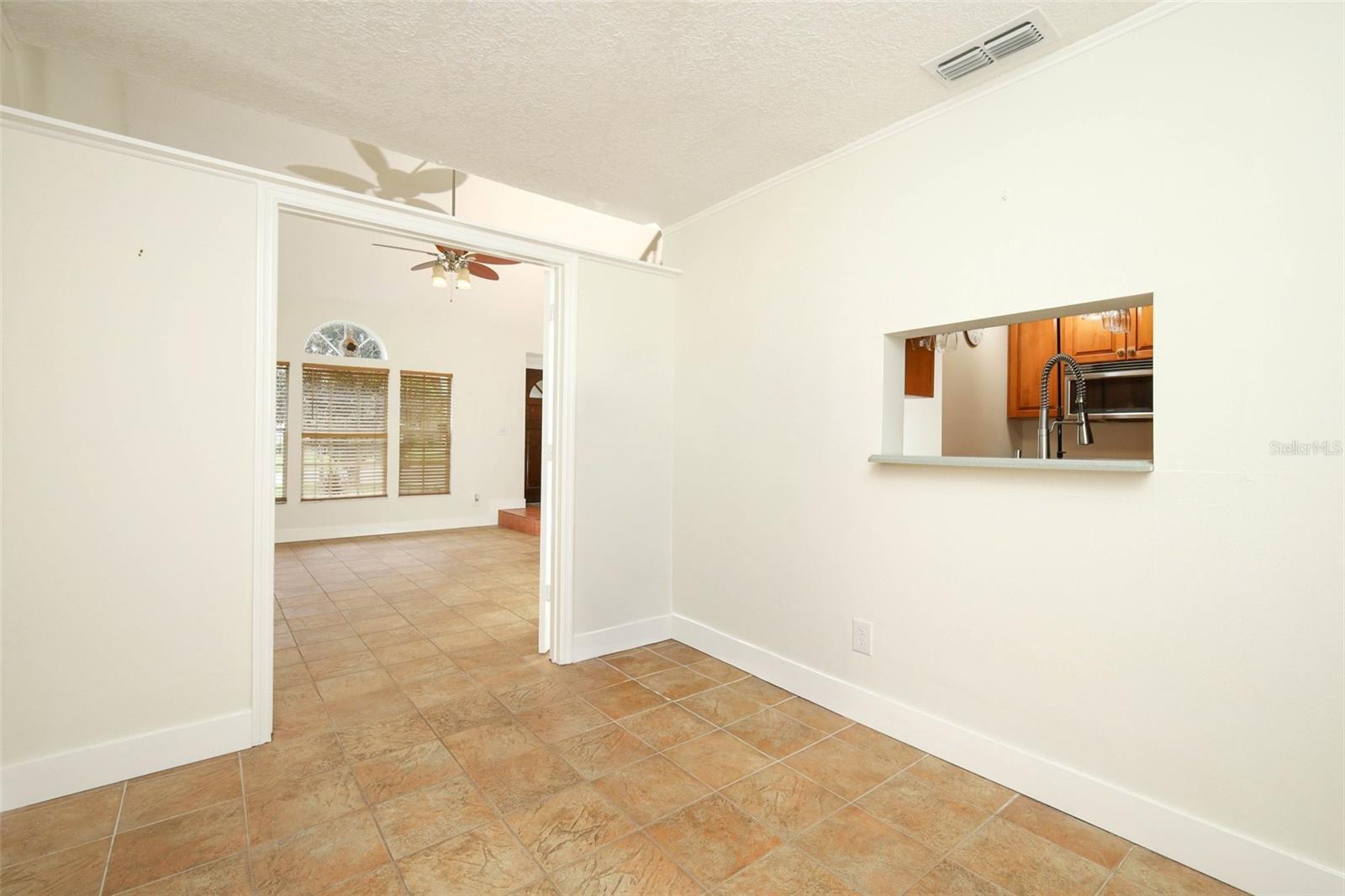 1093 Kelly Creek Cir Property Photo 10