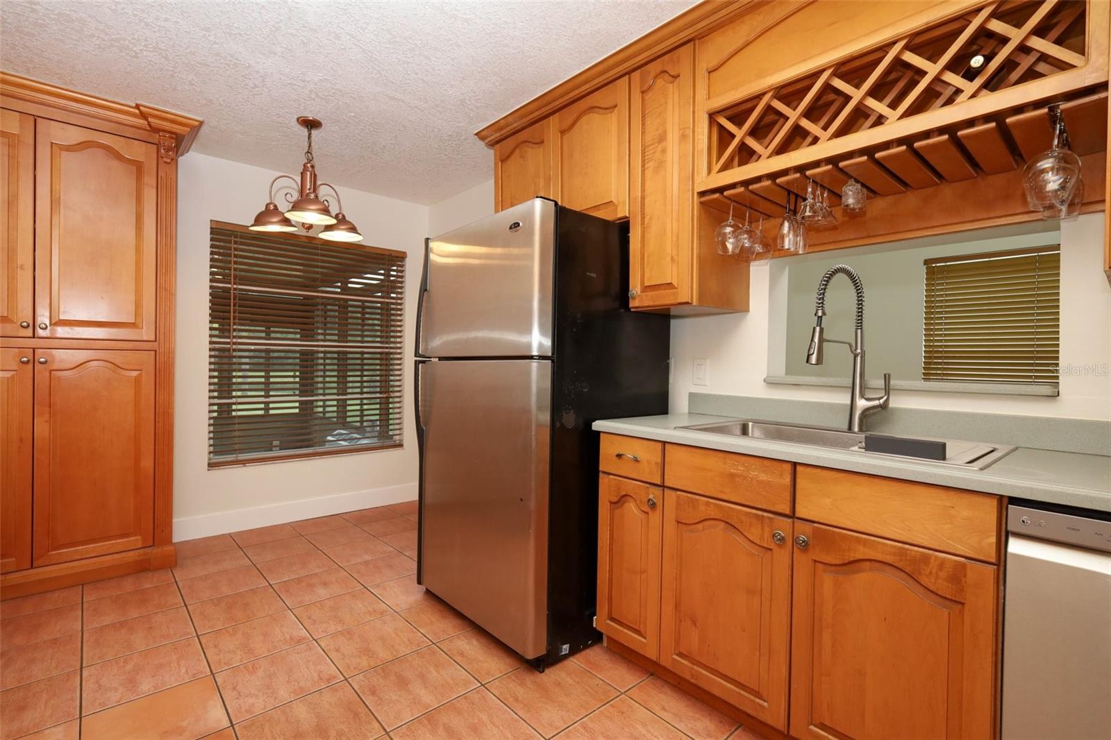 1093 Kelly Creek Cir Property Photo 14