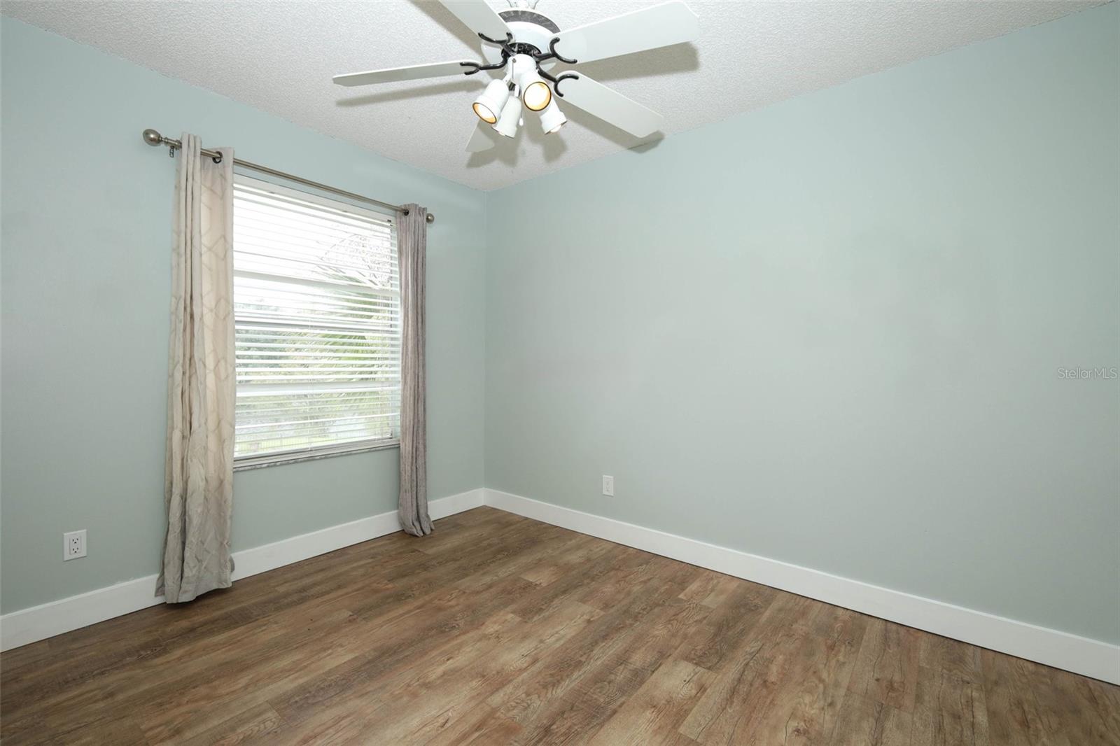 1093 Kelly Creek Cir Property Photo 39
