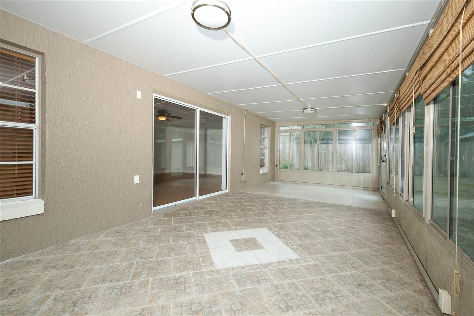 1093 Kelly Creek Cir Property Photo 42