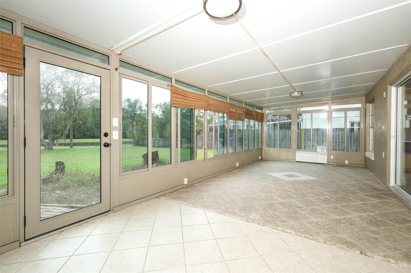 1093 Kelly Creek Cir Property Photo 44