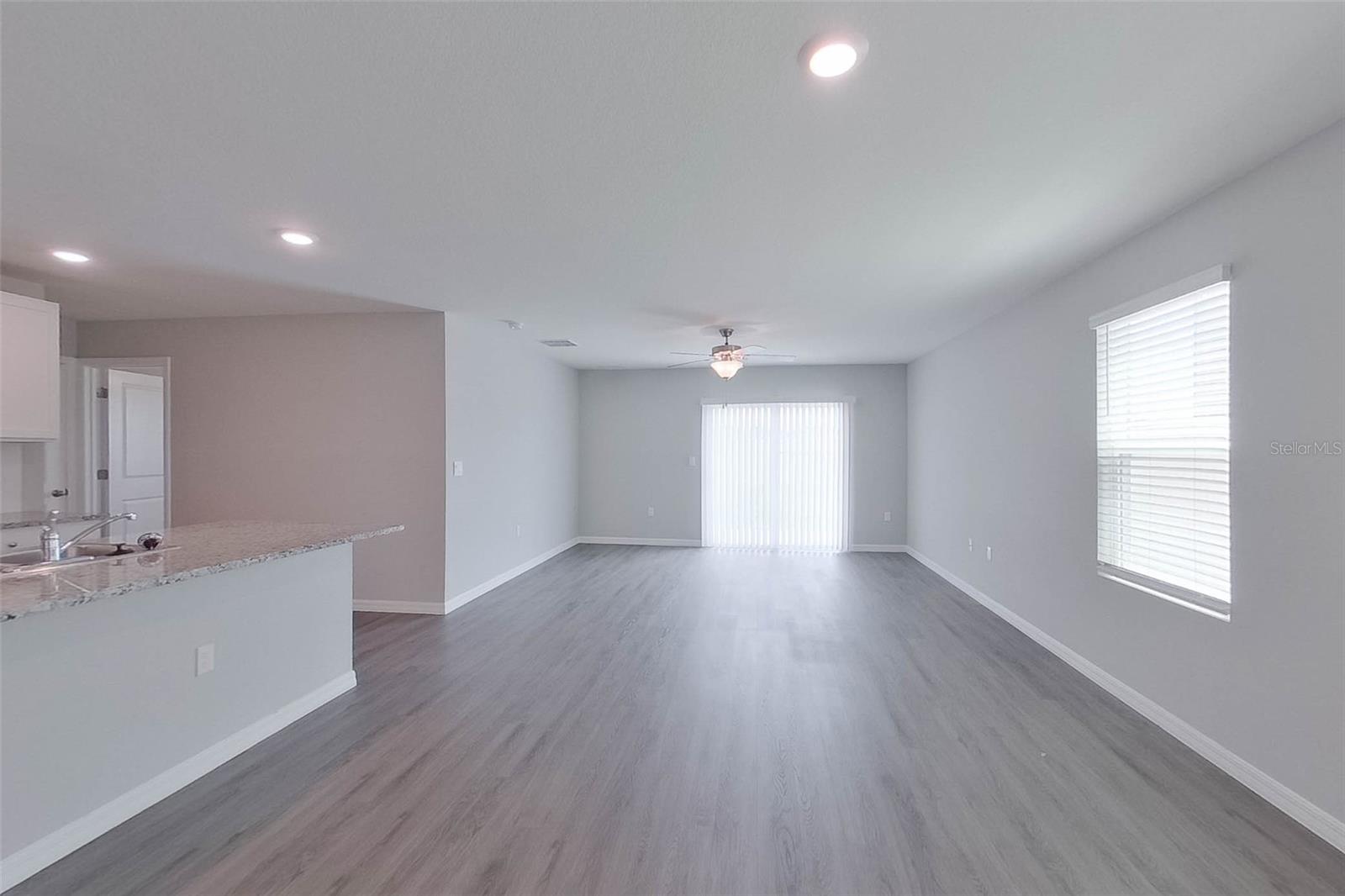 8641 Sw 43rd Ter Property Photo 4