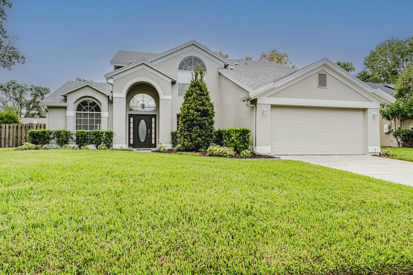 349 BENTLEY ST Property Photo 1