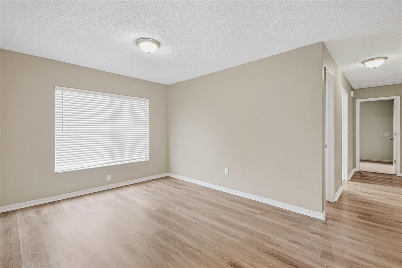 16102 Warden Pl Property Photo 9