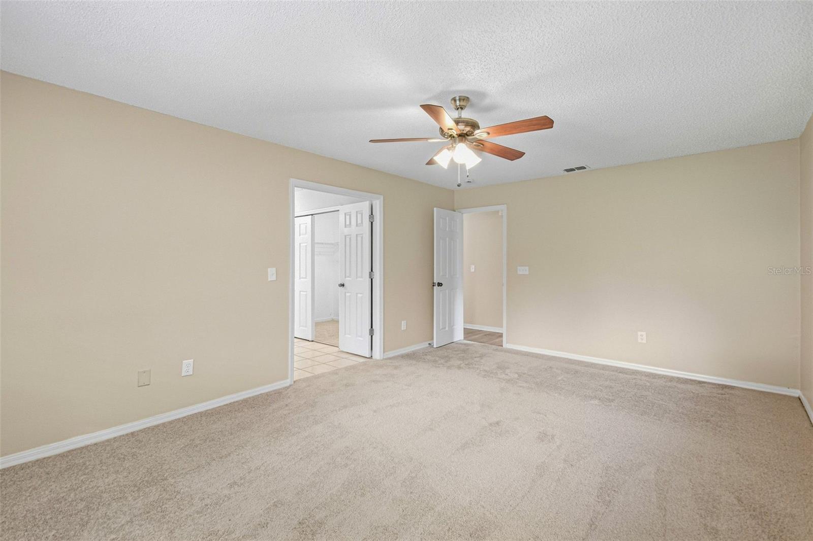 16102 Warden Pl Property Photo 31