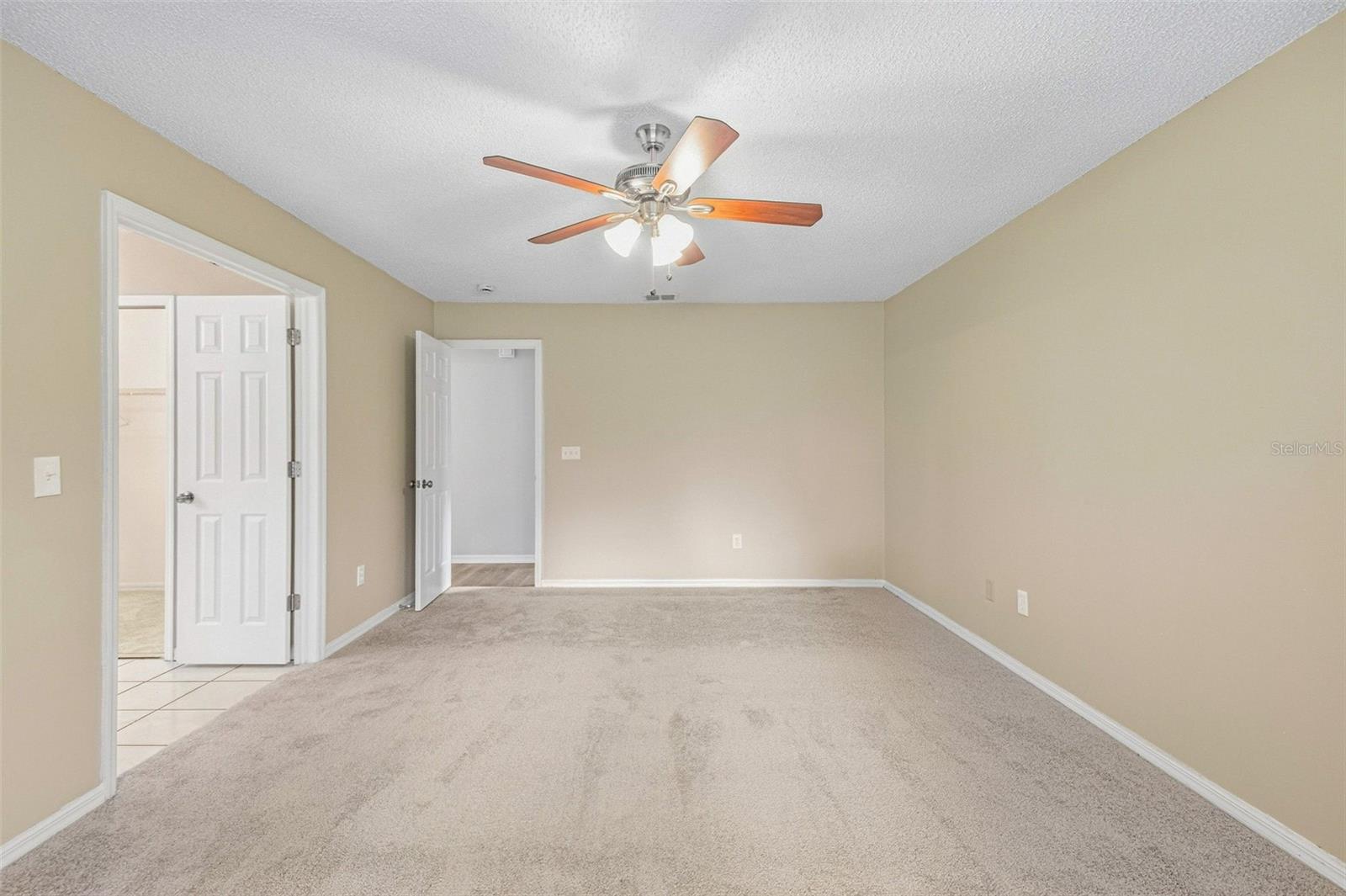 16102 Warden Pl Property Photo 32