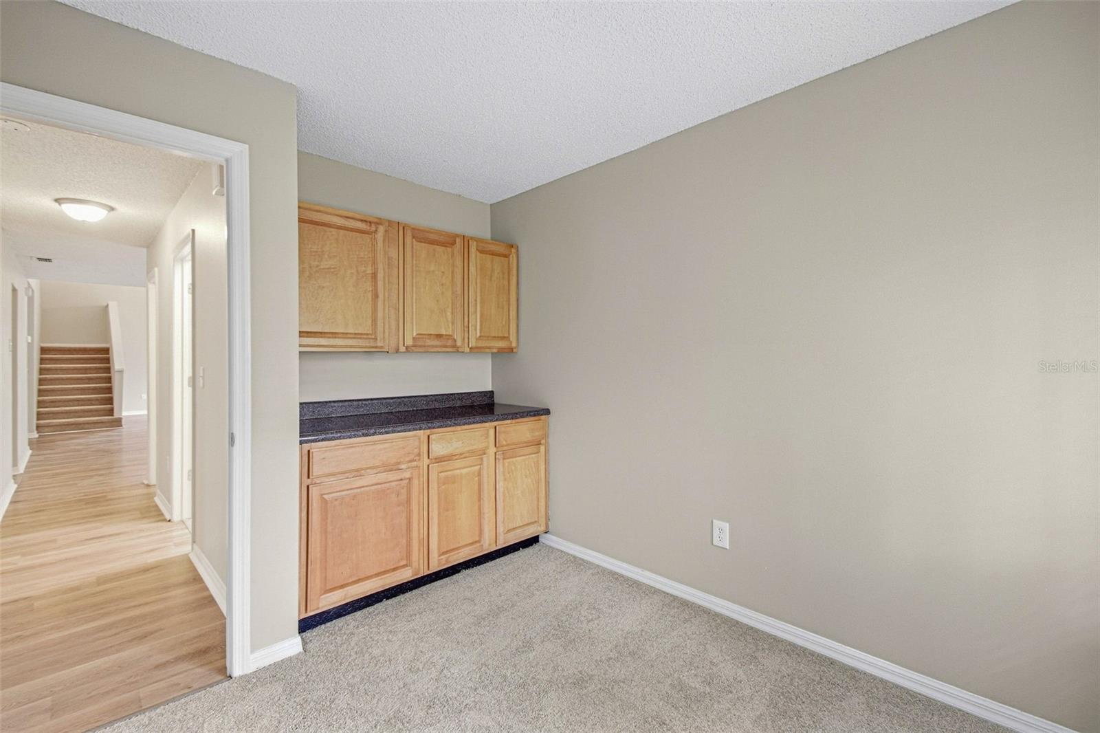 16102 Warden Pl Property Photo 40