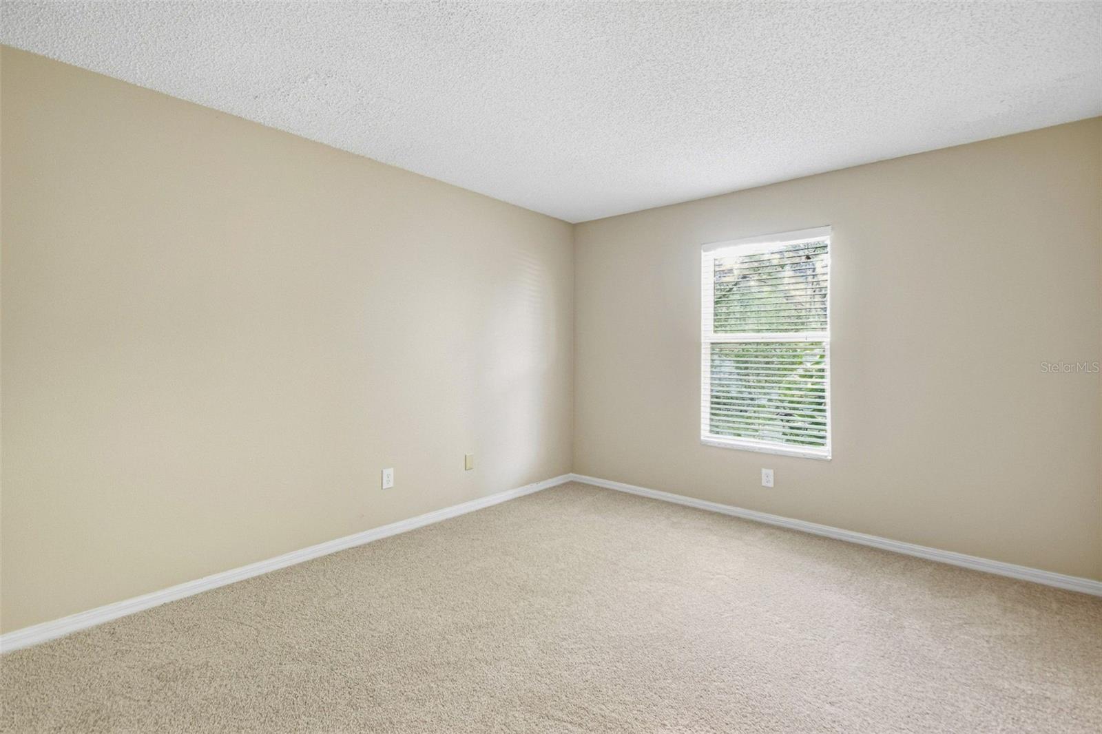 16102 Warden Pl Property Photo 45