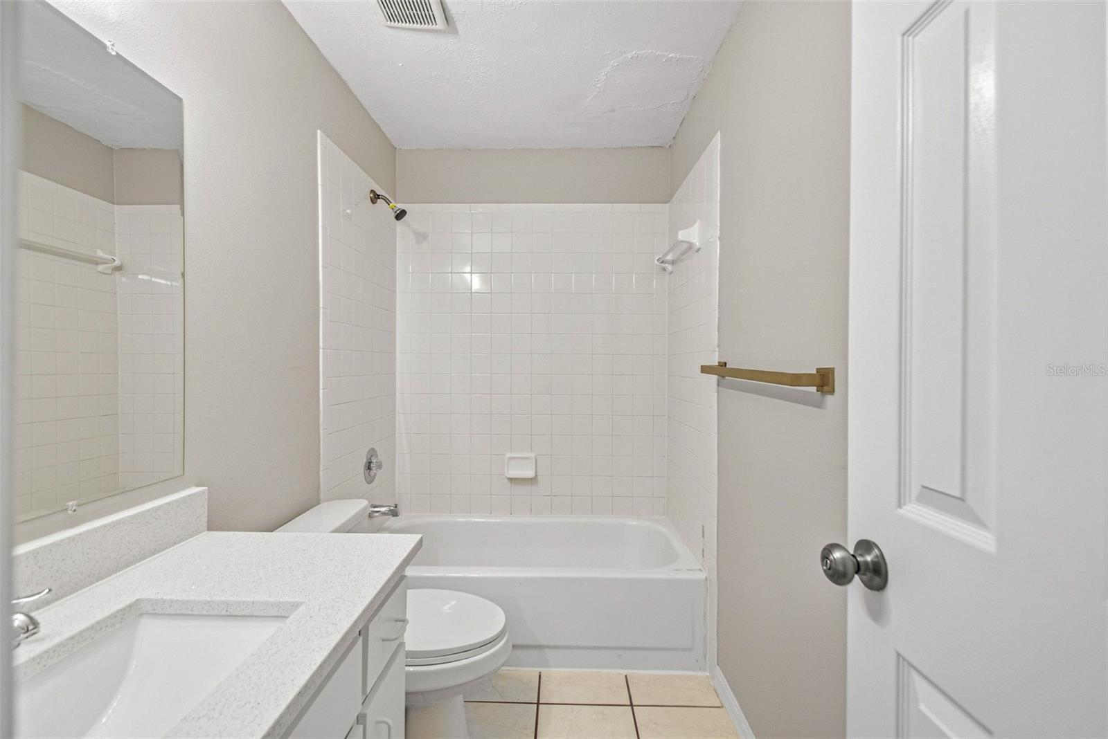16102 Warden Pl Property Photo 52