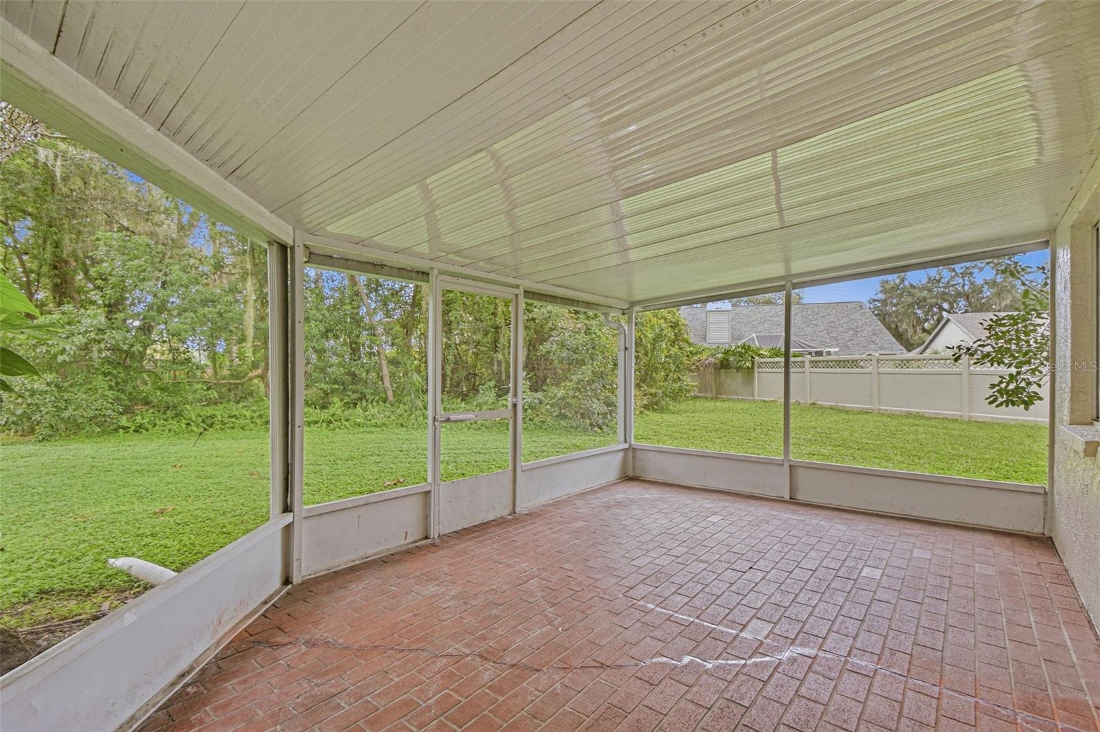 16102 Warden Pl Property Photo 55