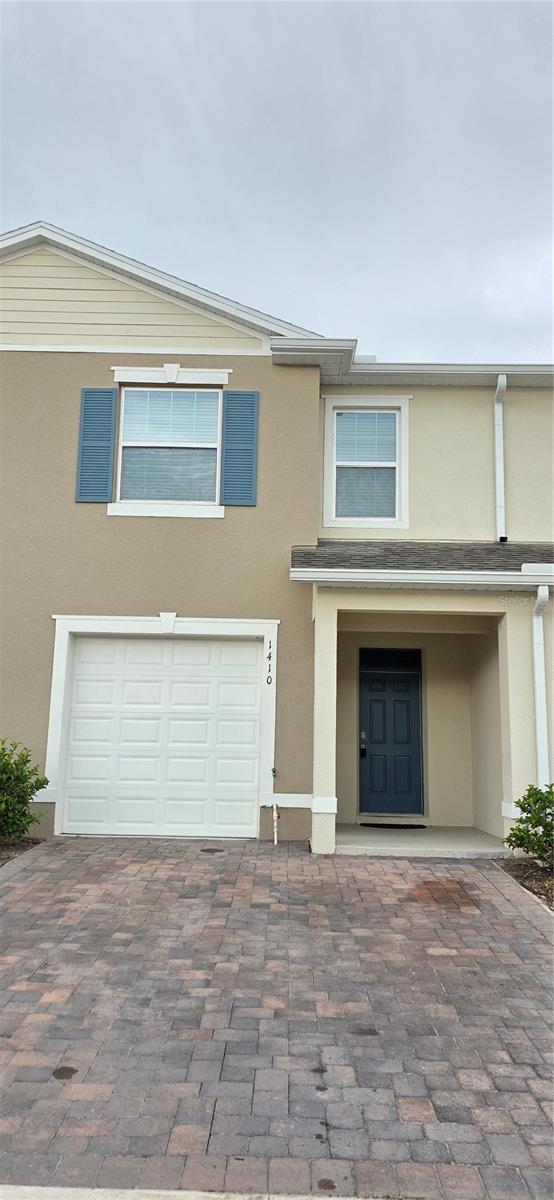 1410 Isleta Loop Property Photo 2