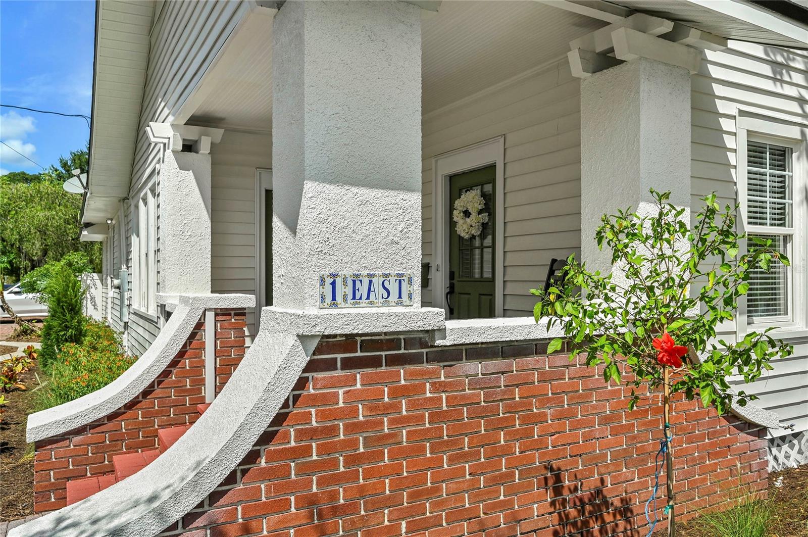 1 E Princeton St Property Photo 3