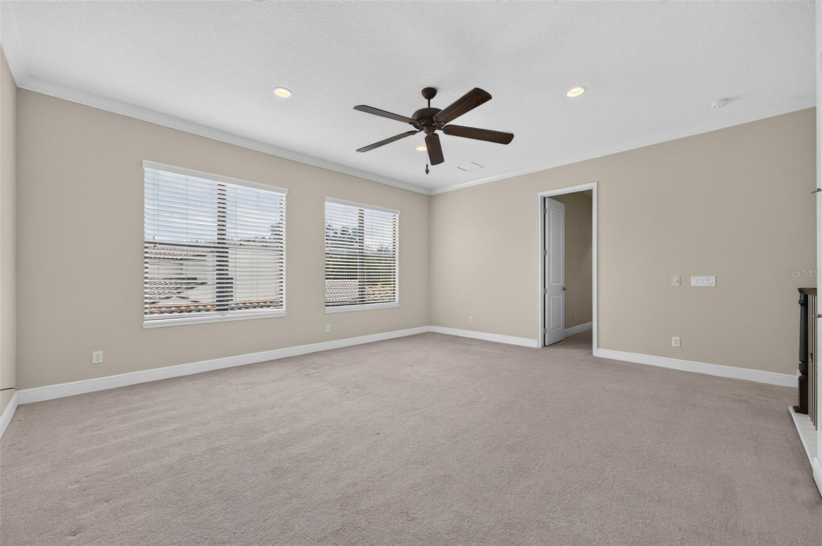 630 Live Oak St Property Photo 27