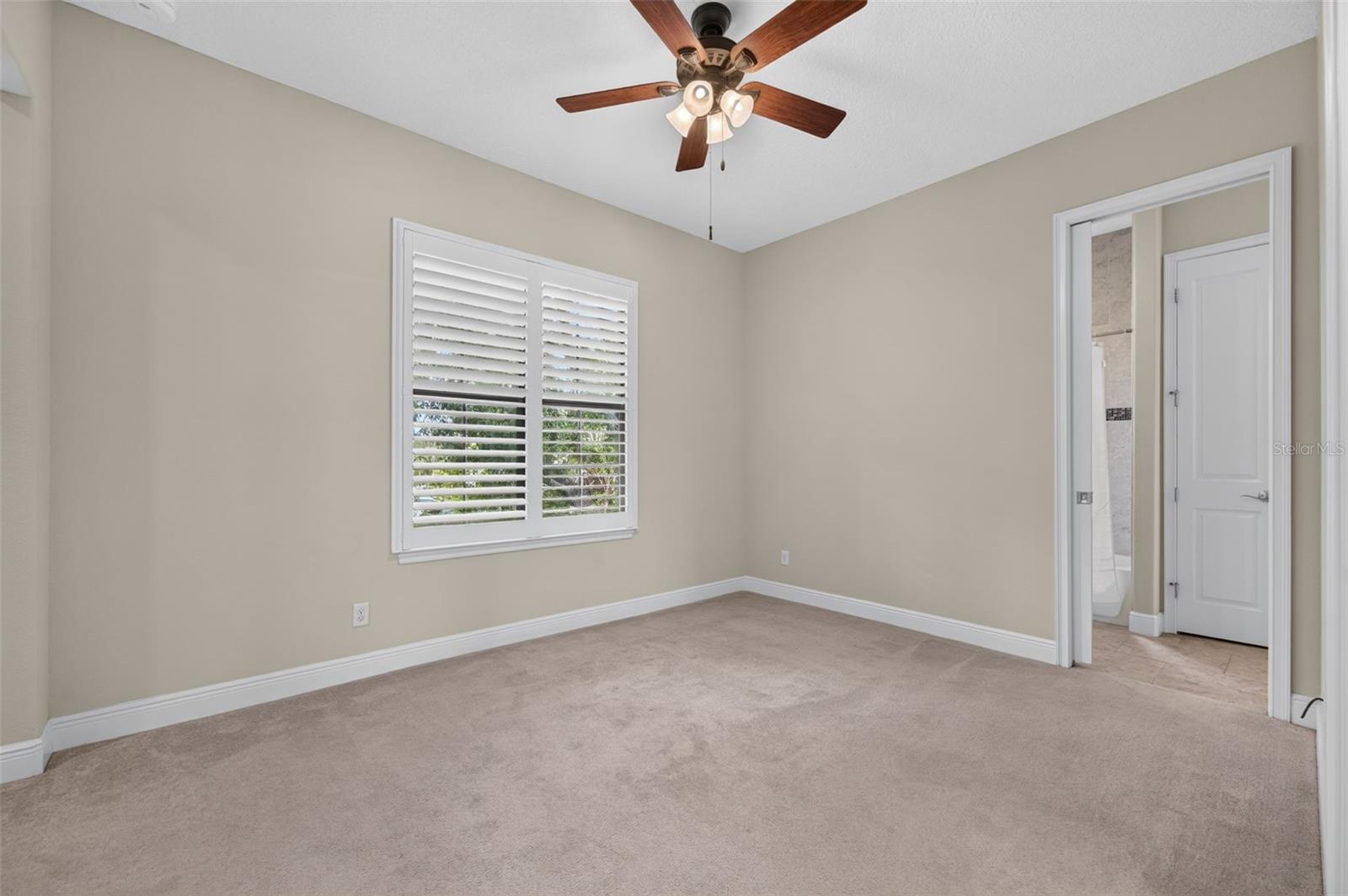 630 Live Oak St Property Photo 33
