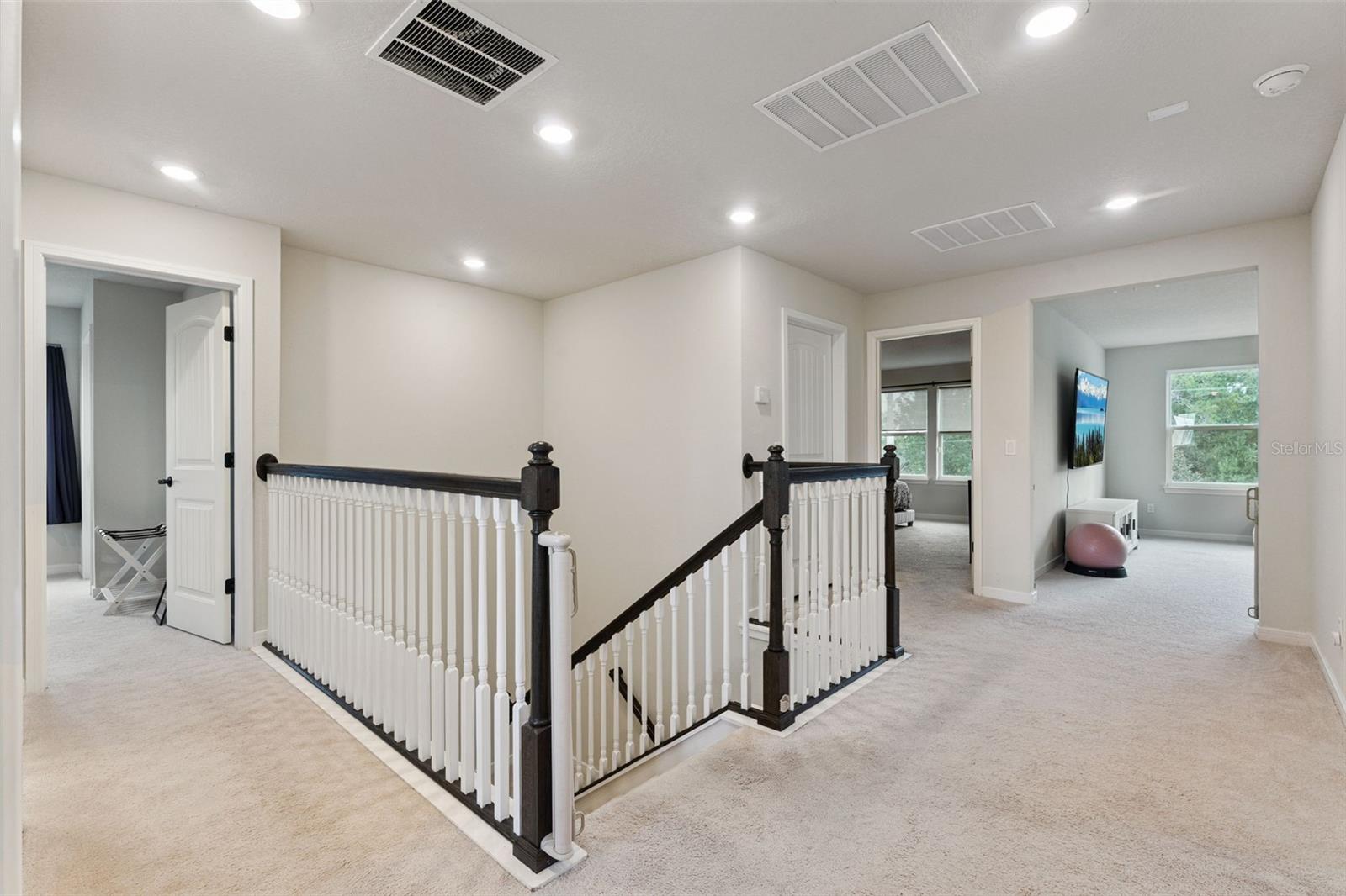 5664 Oak Knoll Dr Property Photo 21