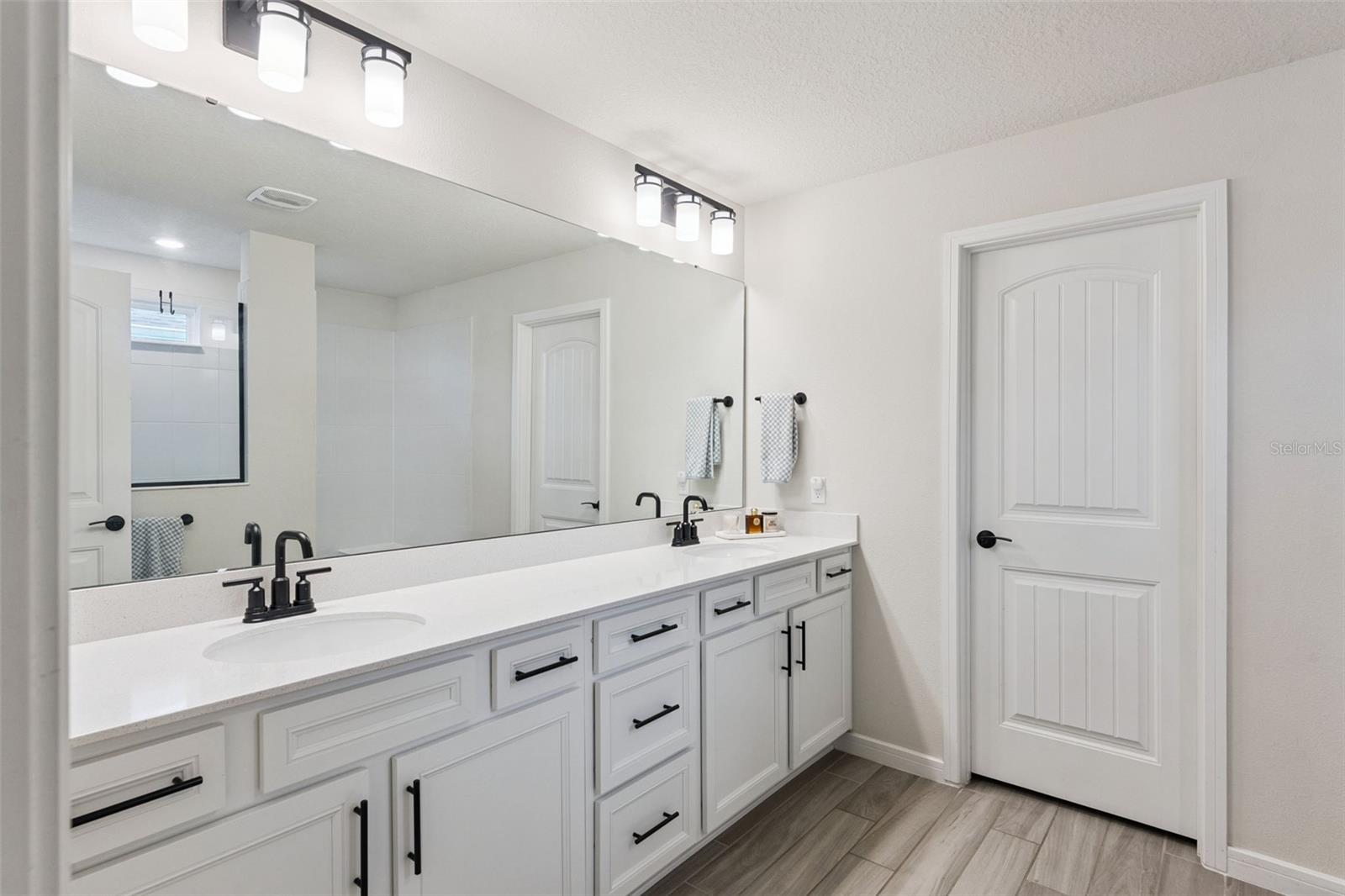 5664 Oak Knoll Dr Property Photo 27