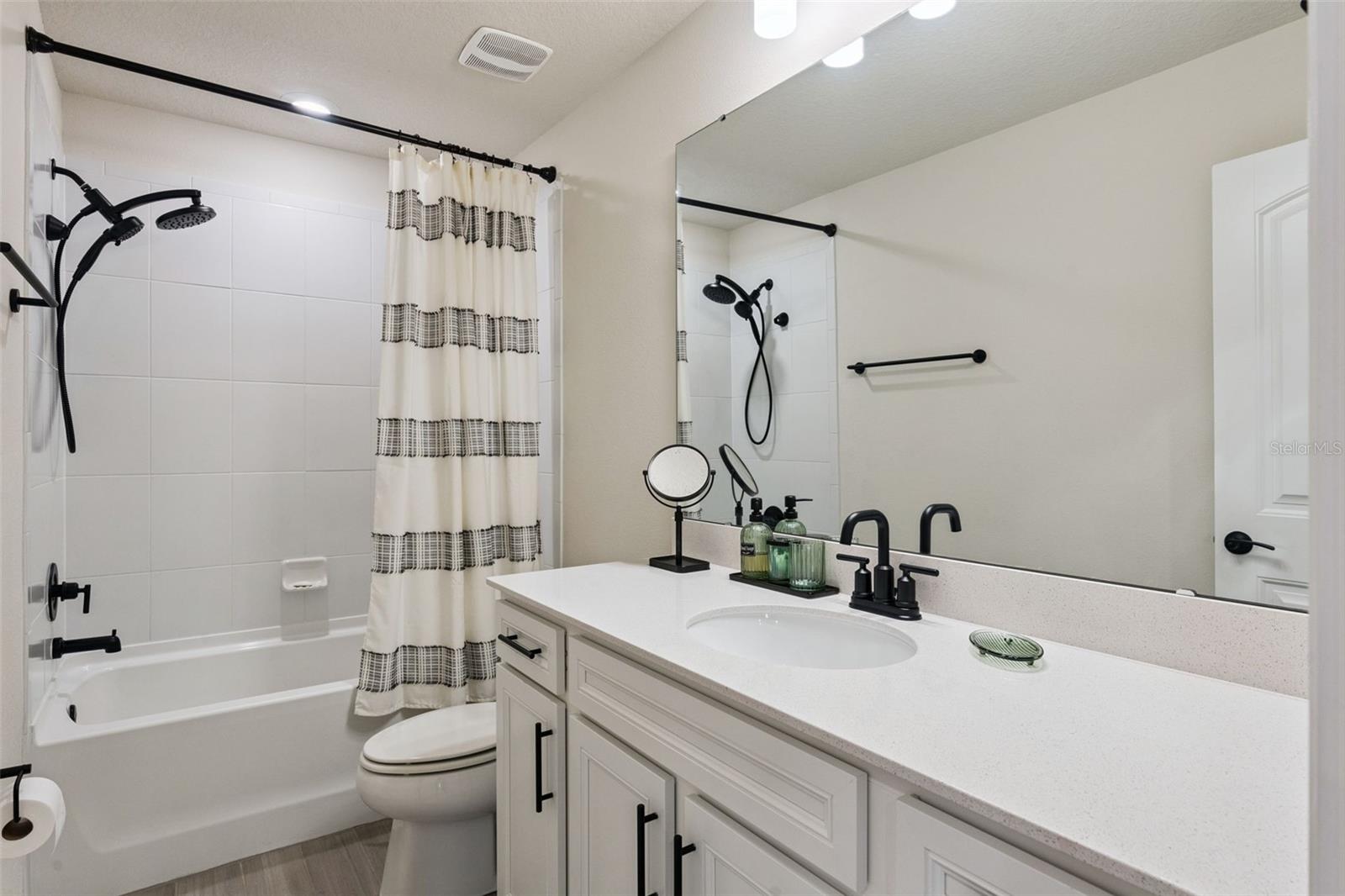 5664 Oak Knoll Dr Property Photo 33