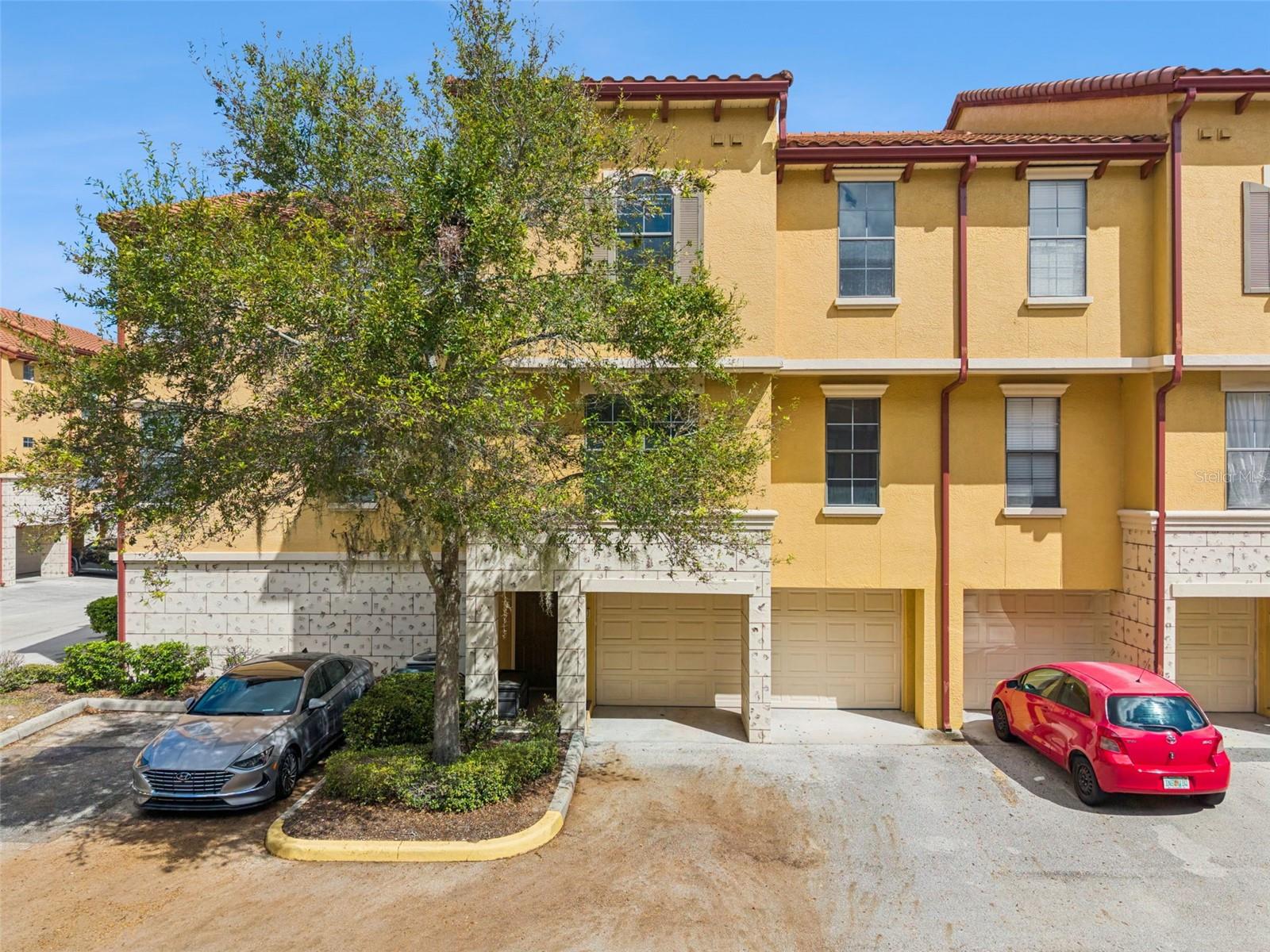 6123 METROWEST BLVD #101 Property Photo 1