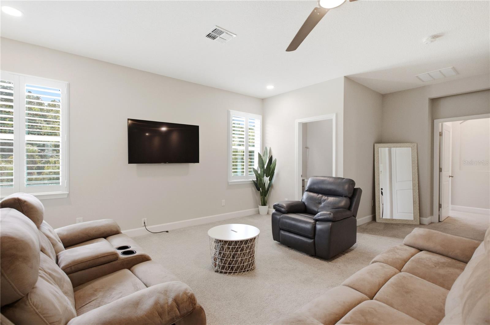 957 Talon Pl Property Photo 4