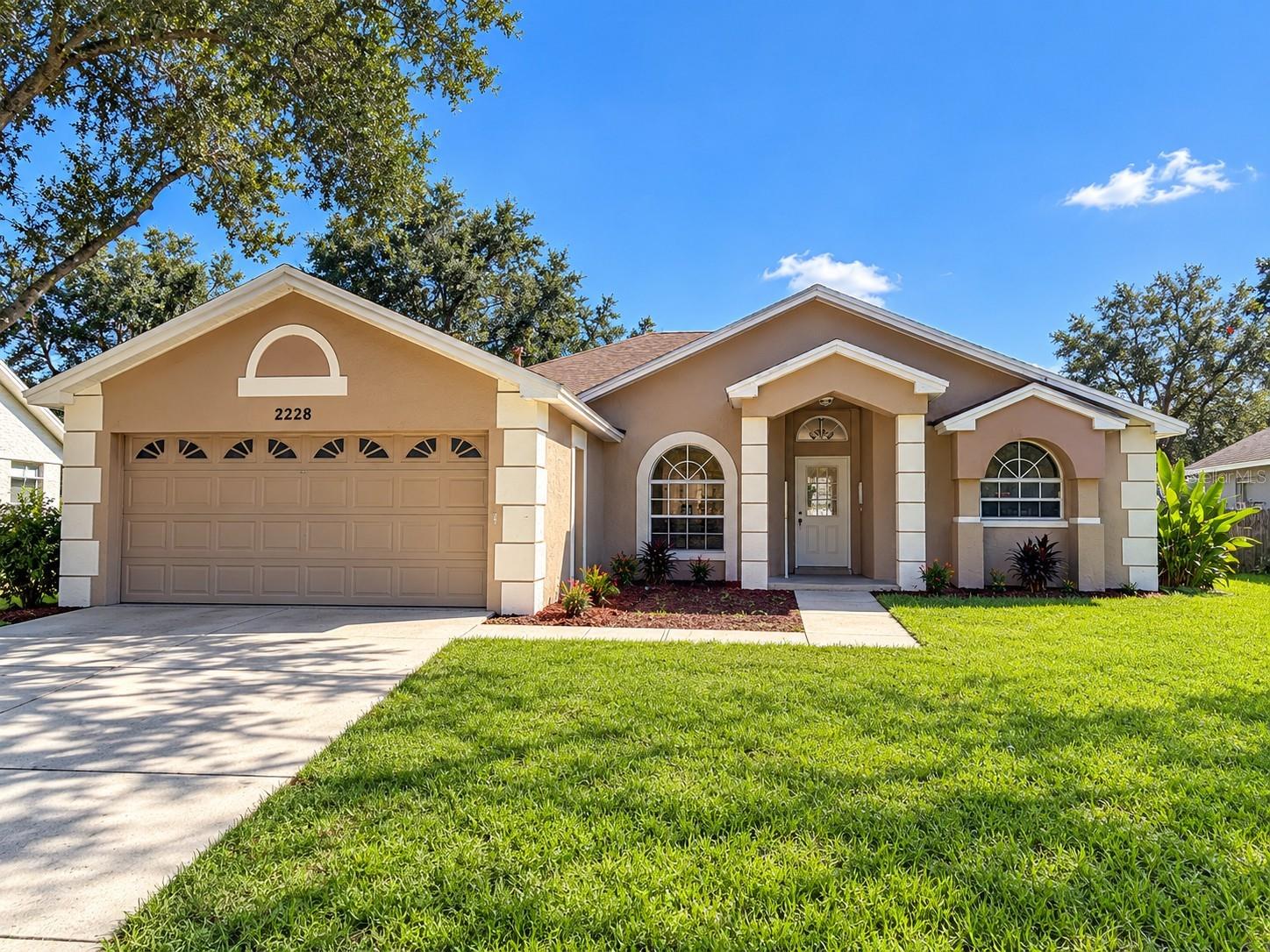 2228 Duncan Trl Property Photo 1