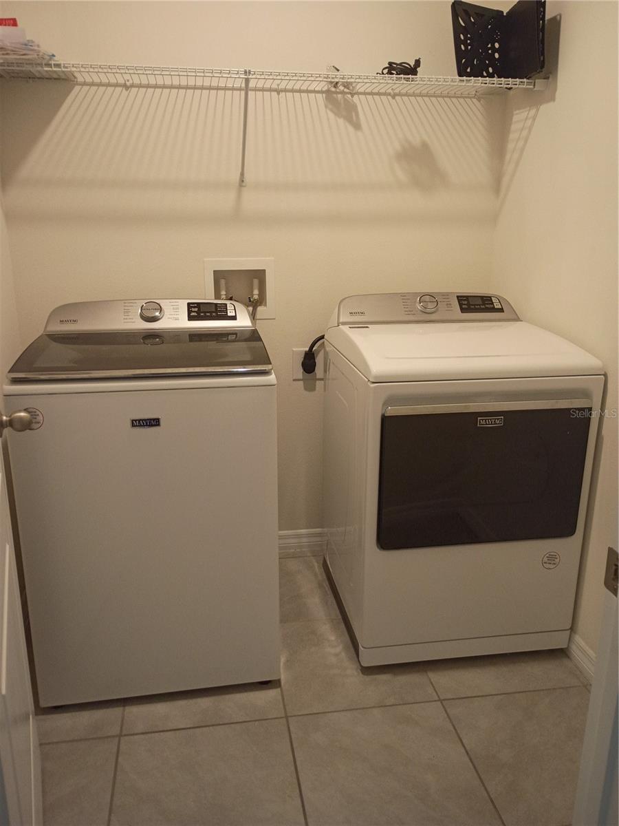 2637 Rowan St Property Photo 7