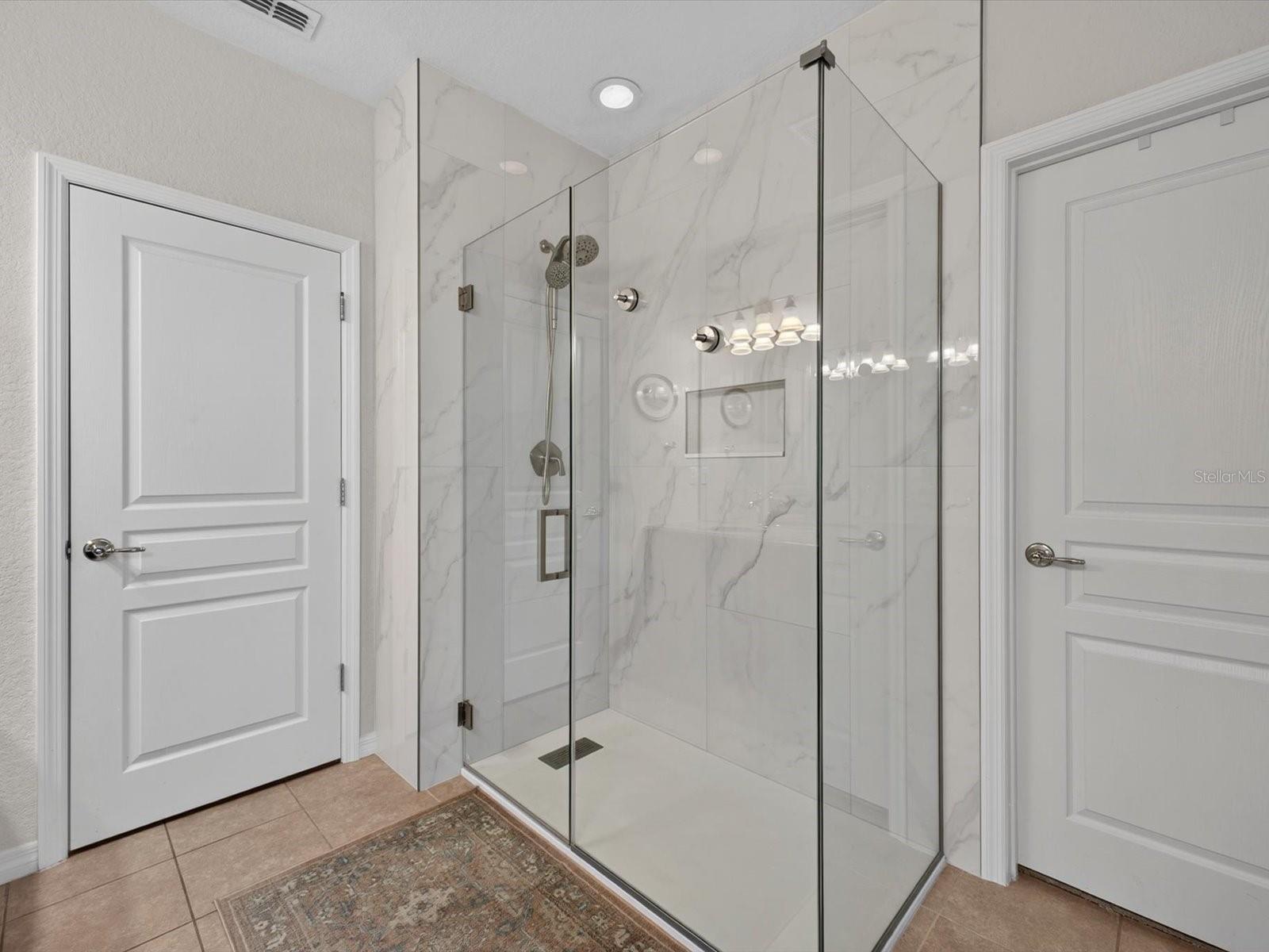 8348 Bella Tierra Ct Property Photo 16