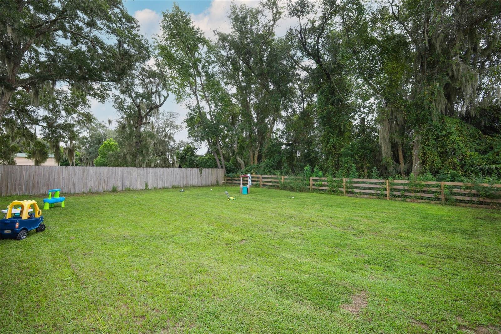 175 Pine St Property Photo 40
