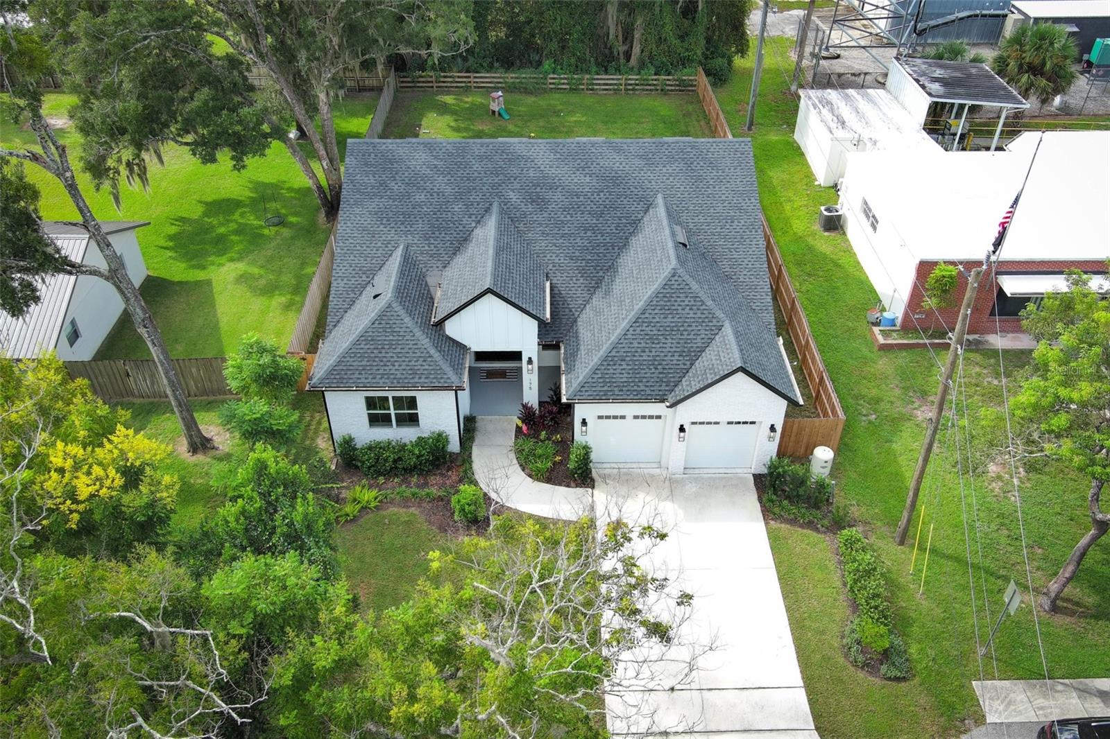 175 Pine St Property Photo 44
