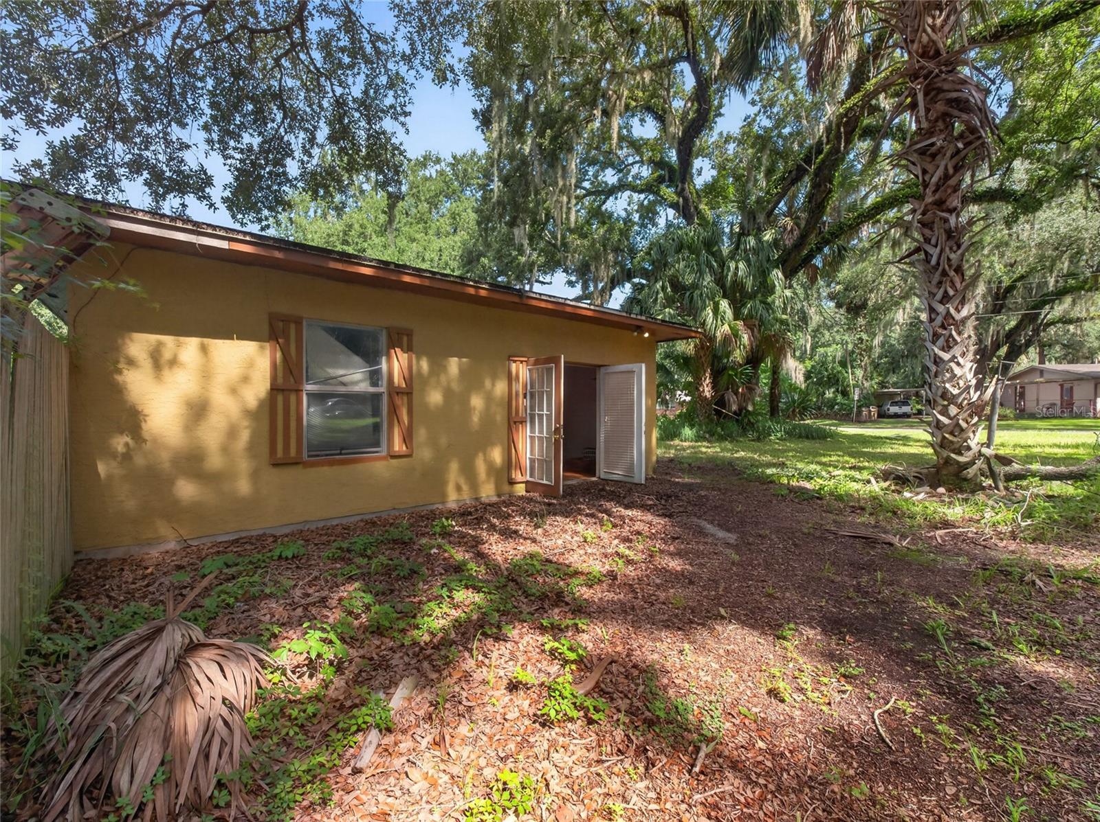 4020 Magnolia Dr Property Photo 3