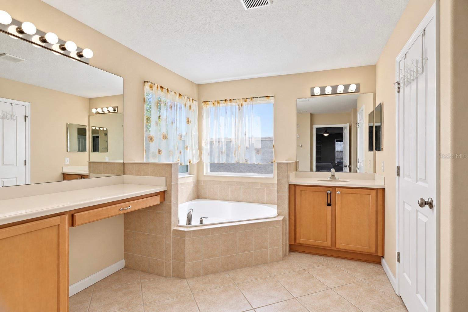 3843 Ryegrass St Property Photo 16