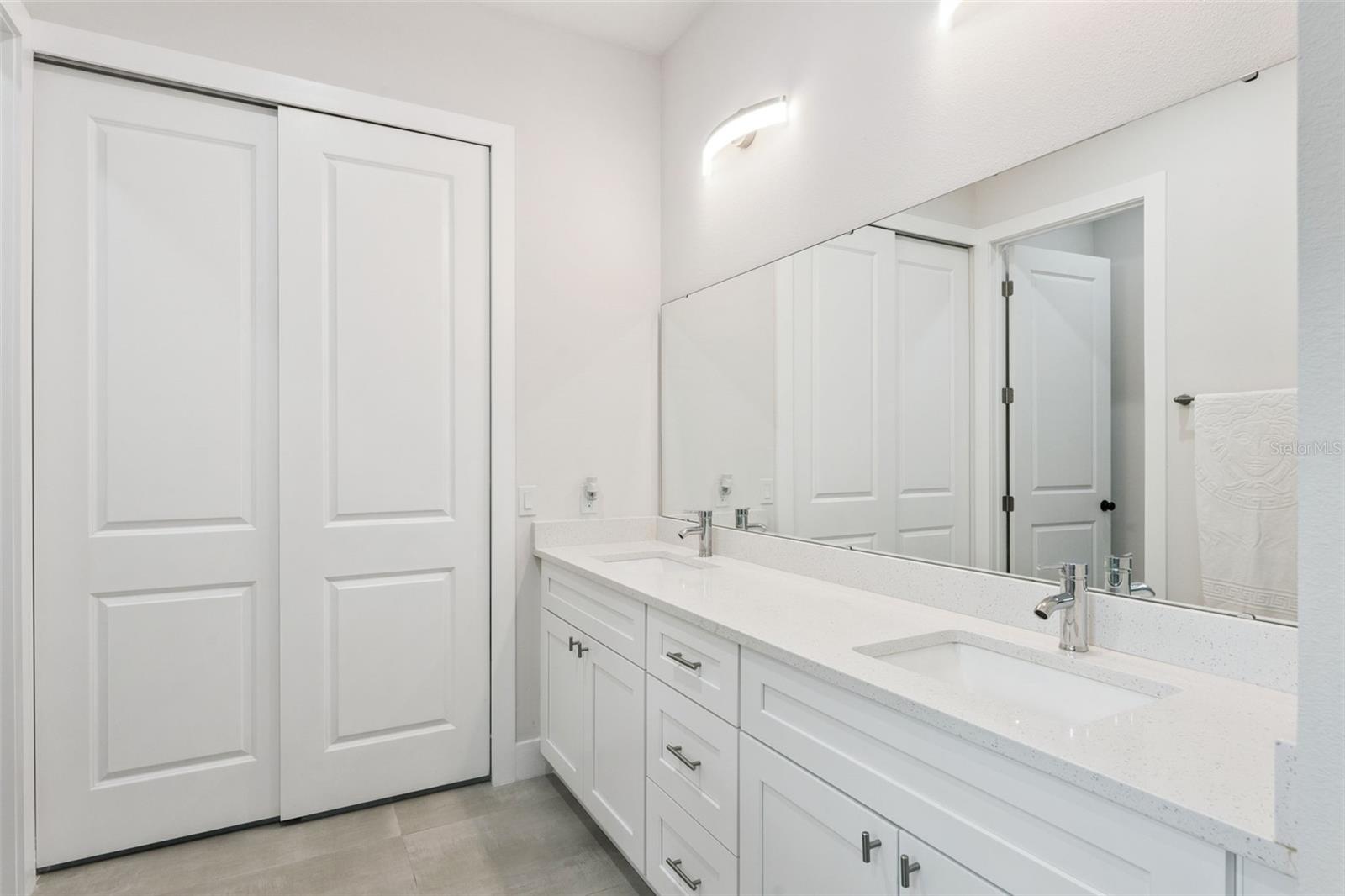 14518 Bray Rd Property Photo 20