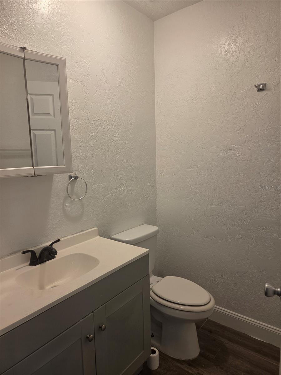 648 Northern Rd Property Photo 8