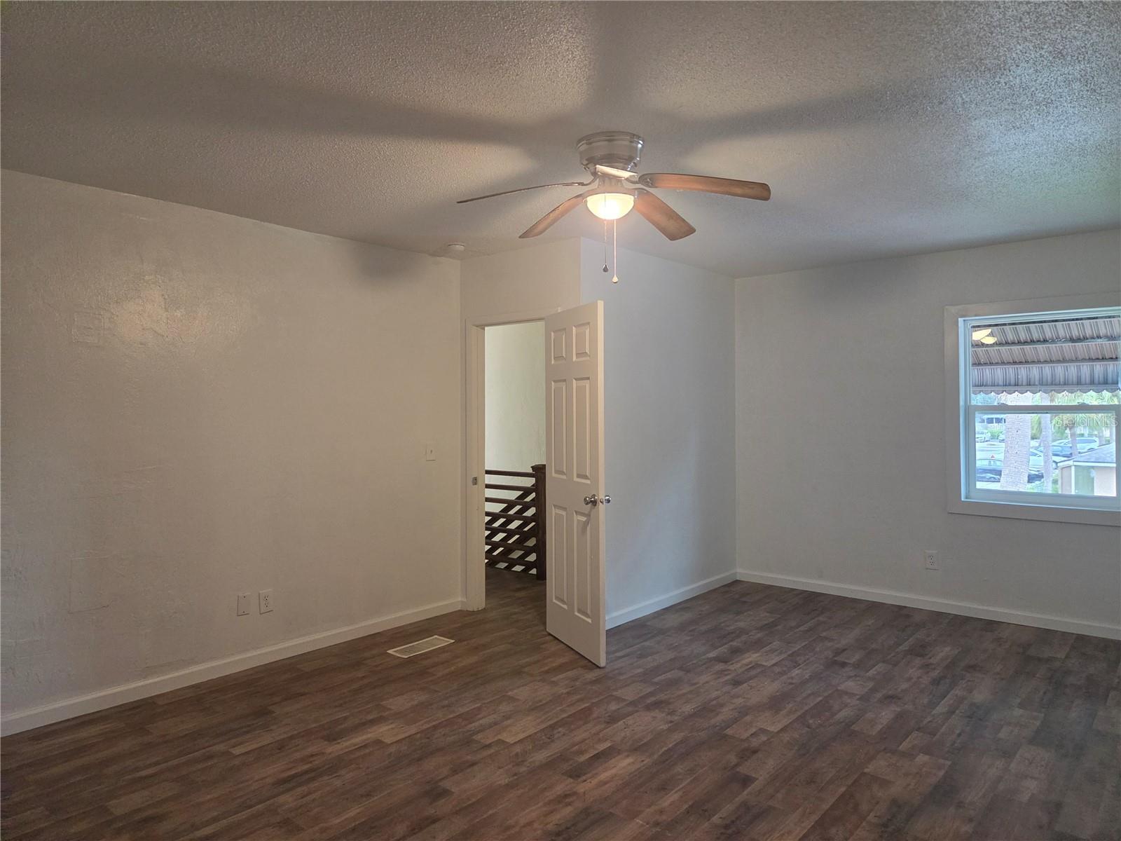648 Northern Rd Property Photo 11