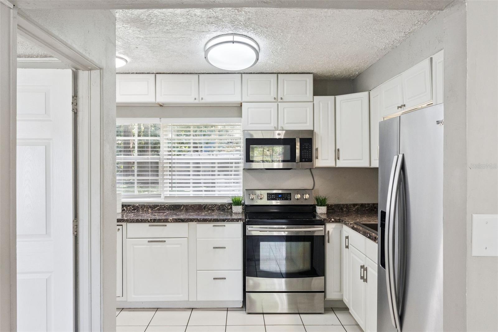 2589 Jans Way Property Photo 8