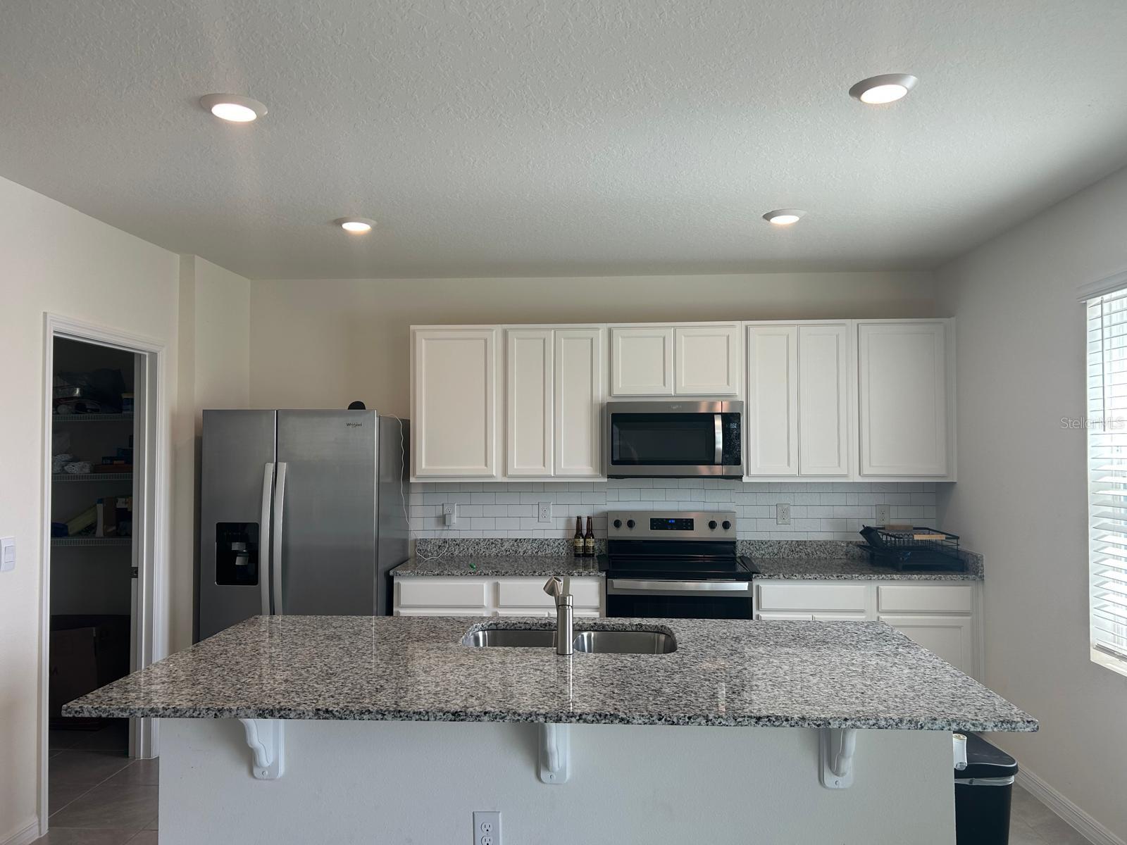 3841 Royal Azalea Way Property Photo 3