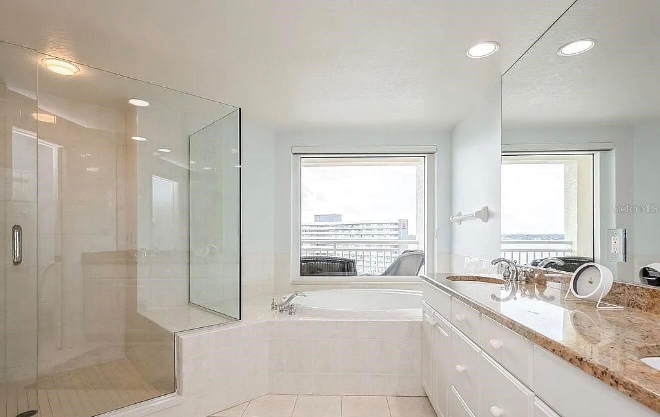 1180 Gulf Blvd #806 Property Photo 21