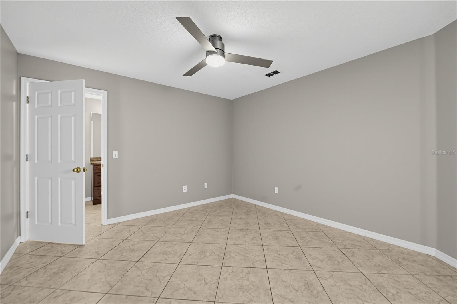 2549 Abney Ave Property Photo 19