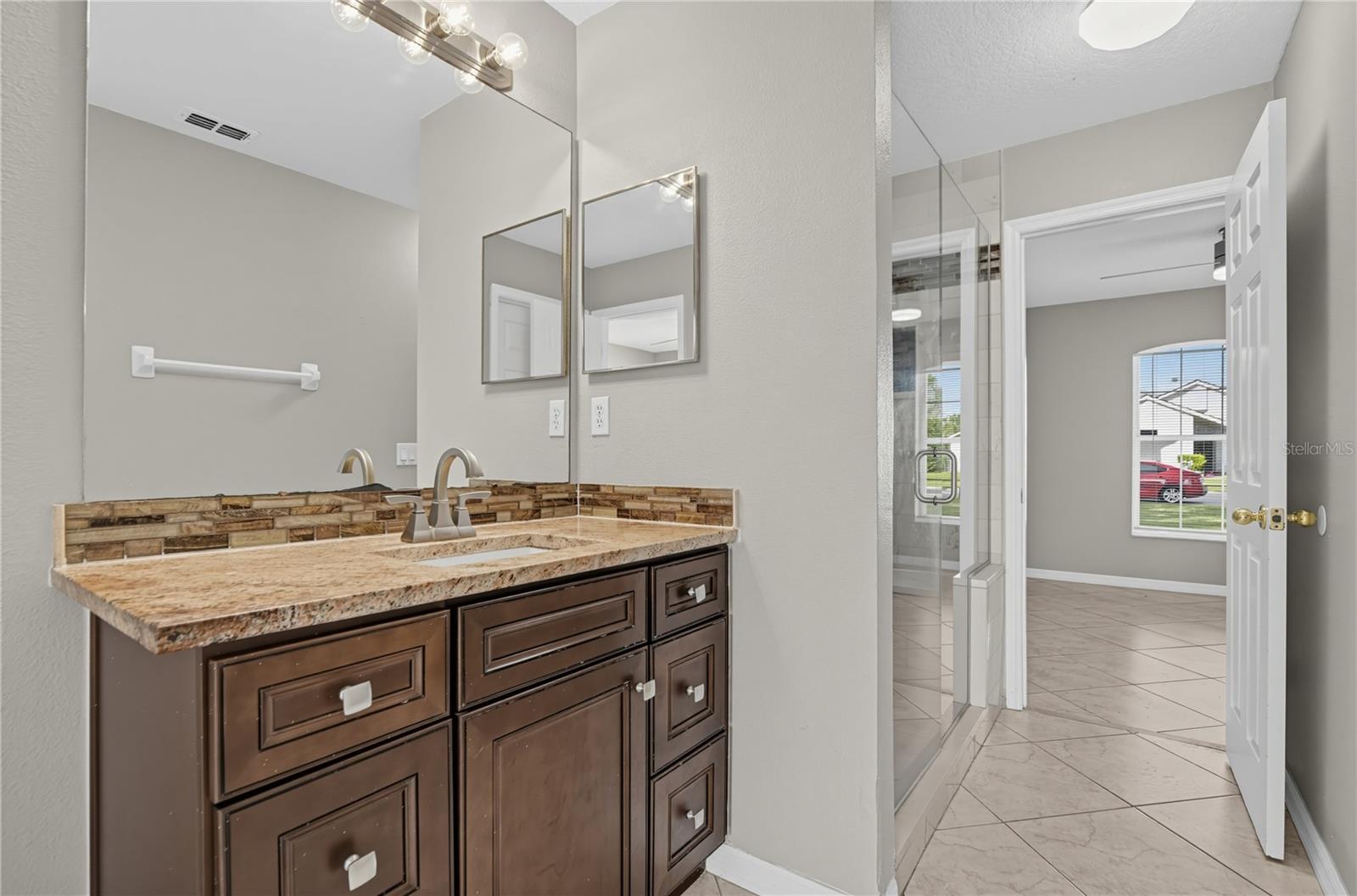 2549 Abney Ave Property Photo 21