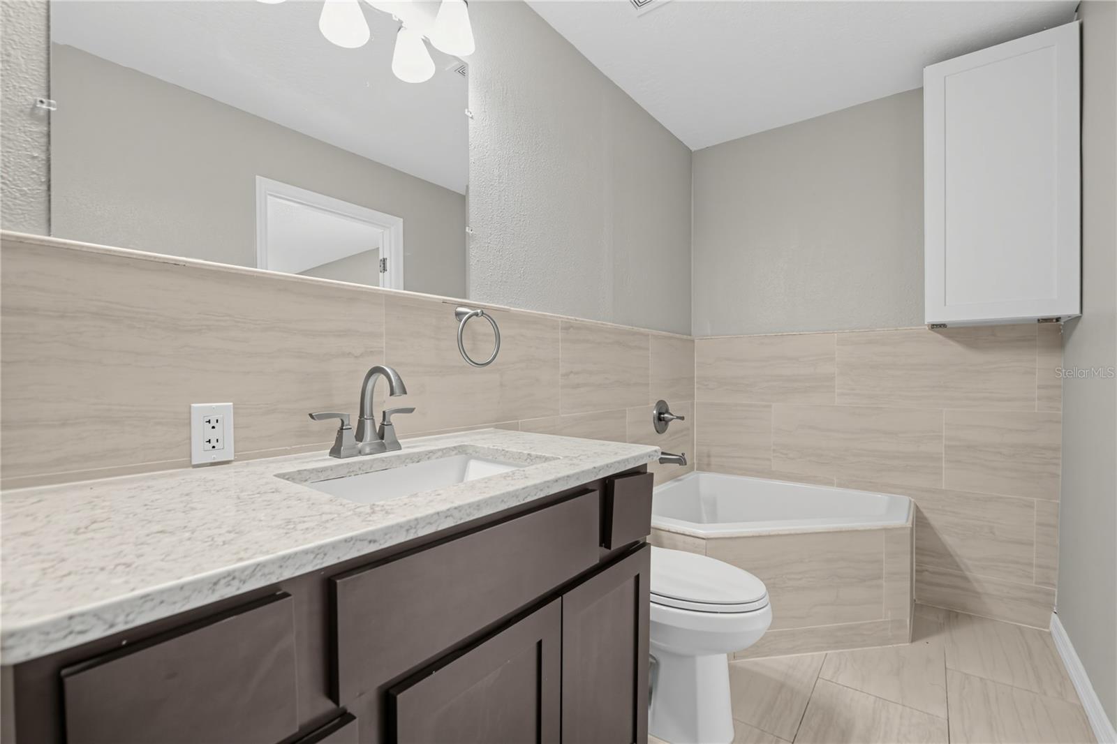 2549 Abney Ave Property Photo 22