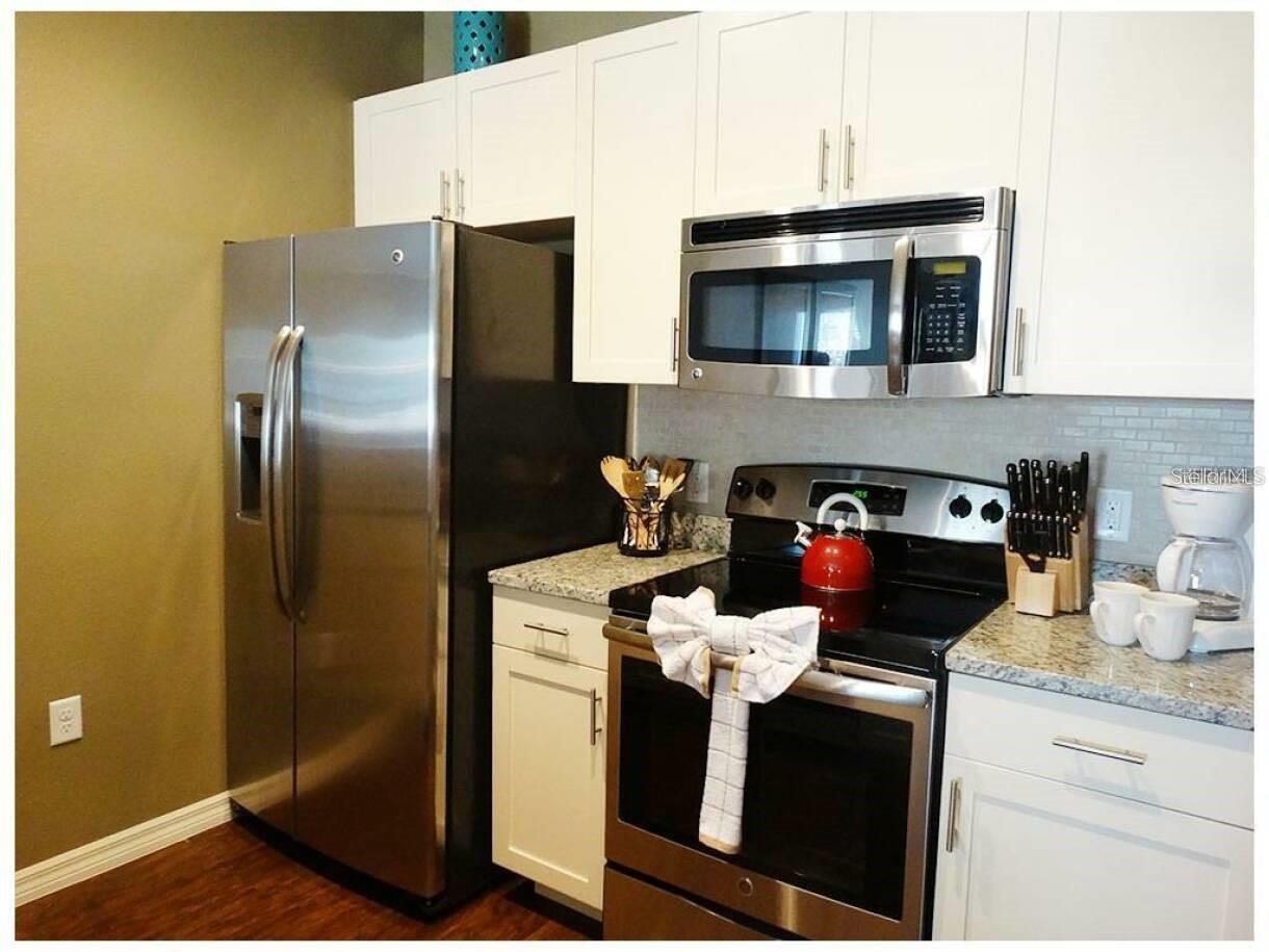 5350 Diplomat Ct #103 Property Photo 6