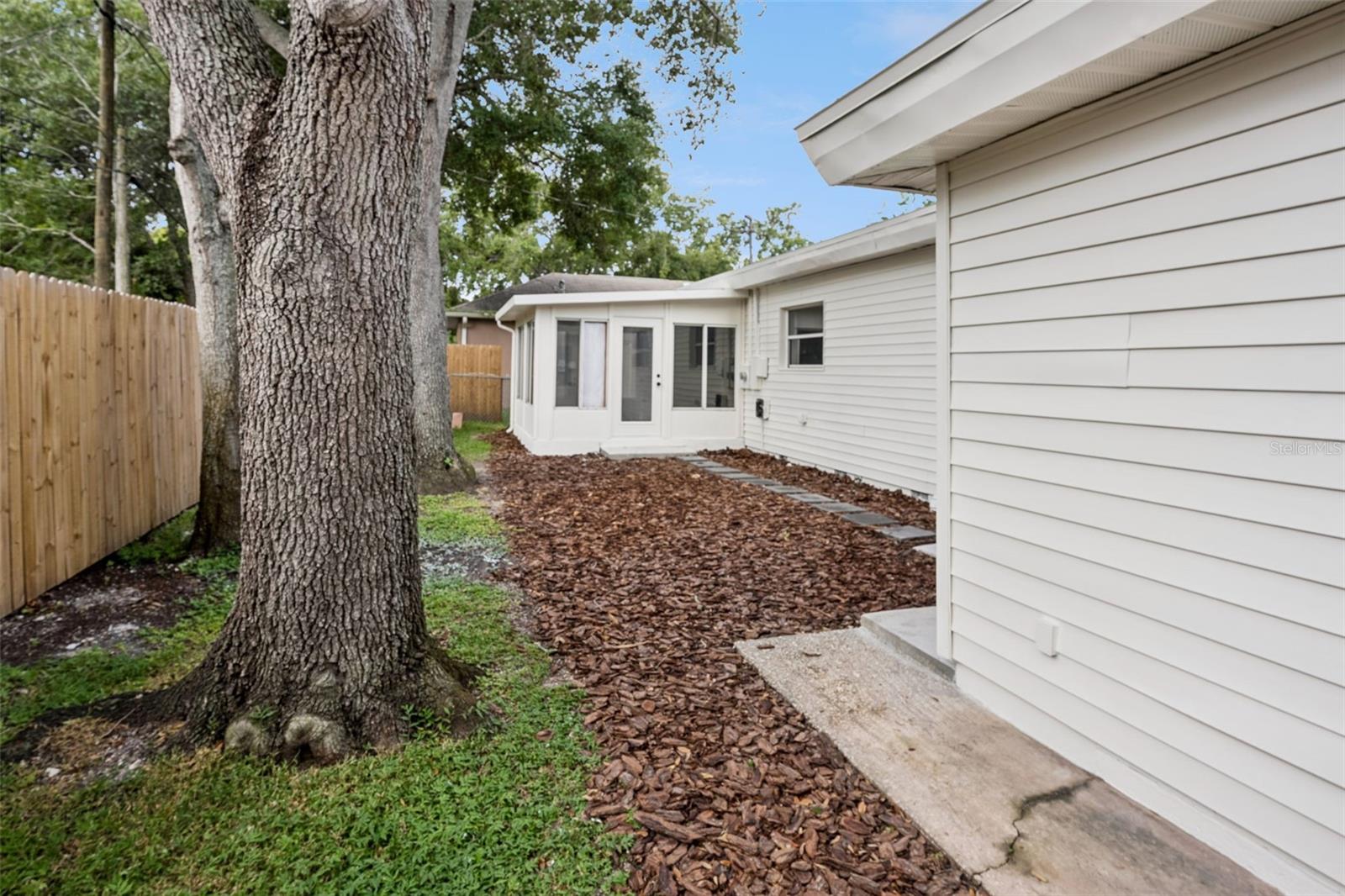 4050 Iris St N Property Photo 29