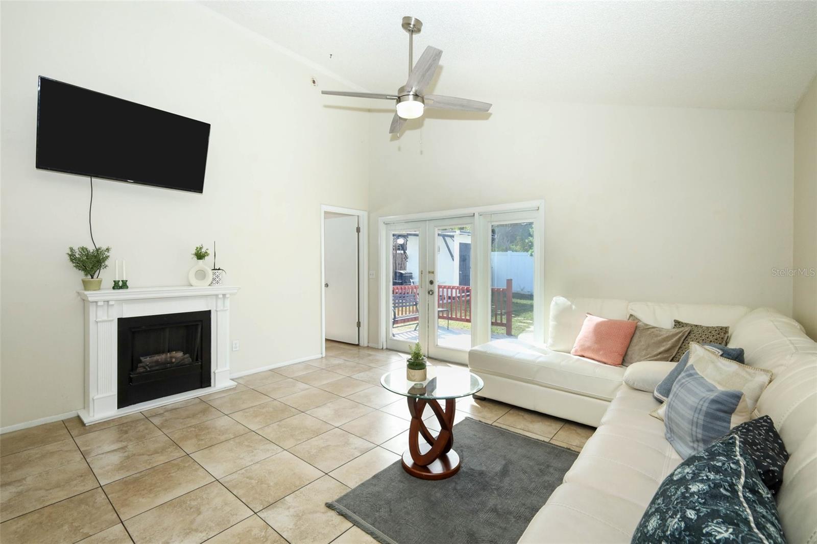 510 Conure St Property Photo 12