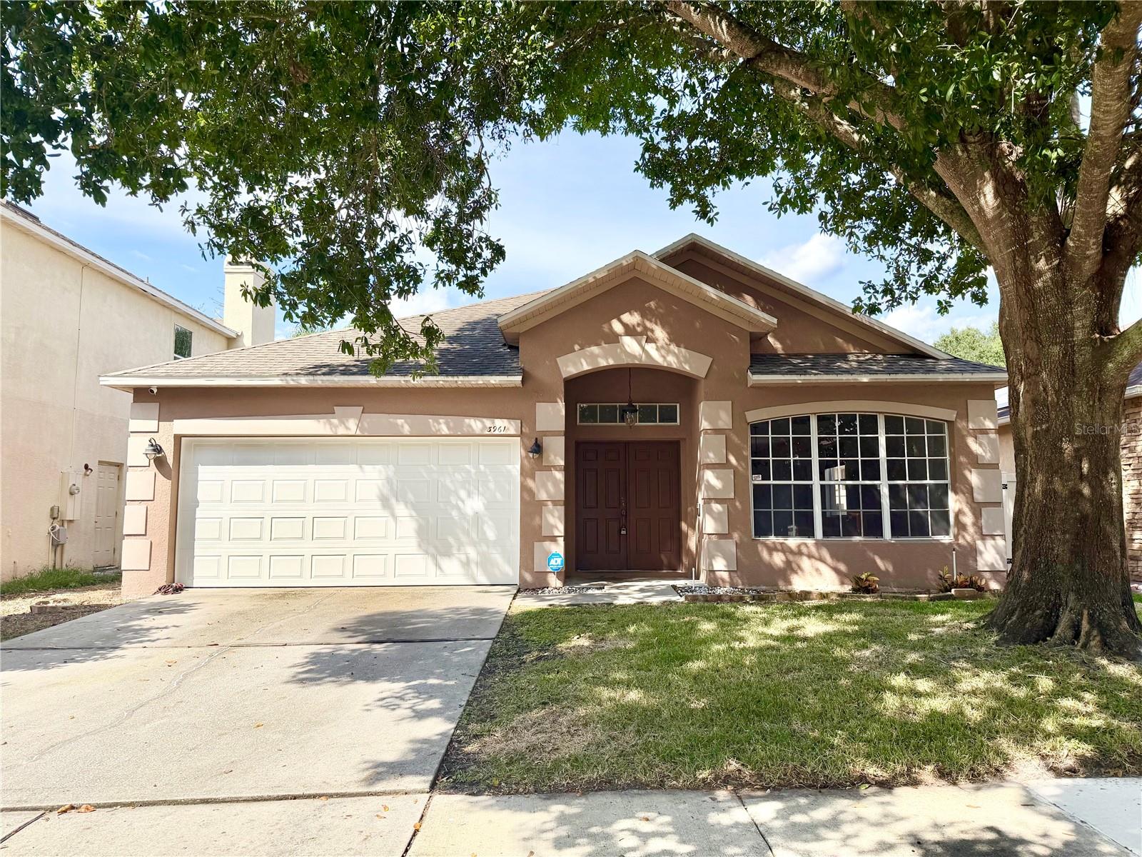 3961 SHAWN CIR Property Photo 1