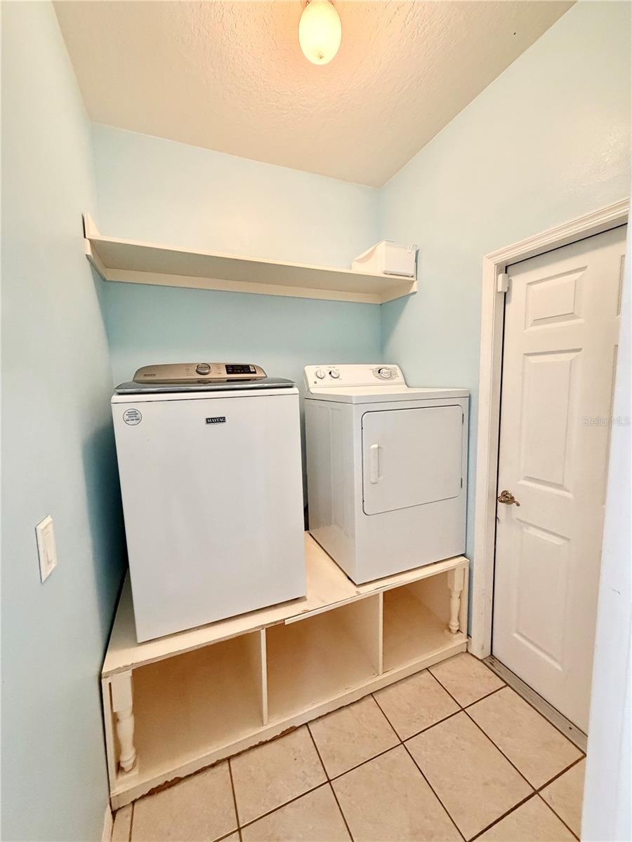 3961 Shawn Cir Property Photo 18